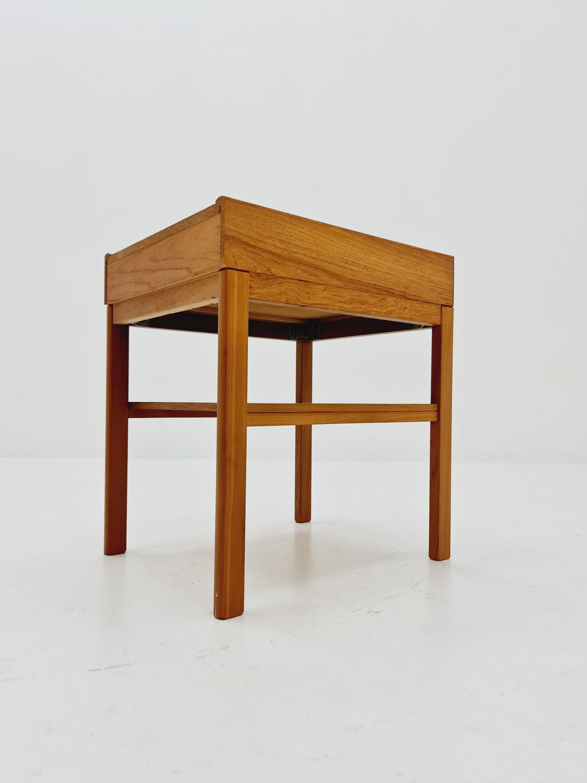 Mid century Scandinavian teak side table / bedside table, 1960s
