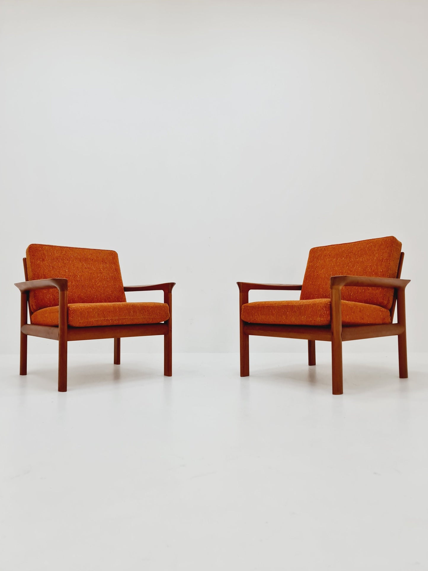 Mid century teak easy lounge chairs by Sven Ellekaer for Komfort , Set of 2, 1960s