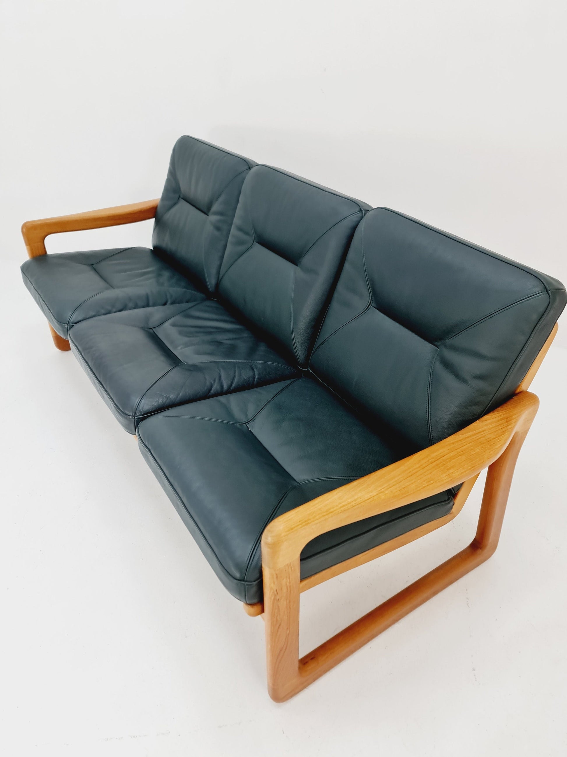 Mid century easy lounge couch by Holstebro MöbelFabrik Solid Teak , 1960s