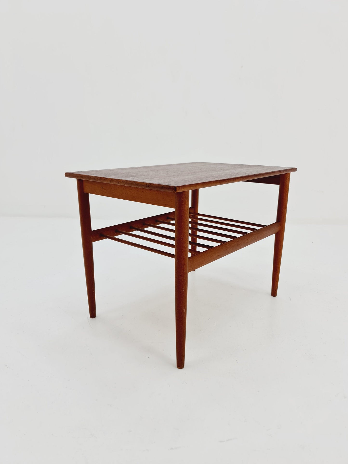Midcentury Swedish teak coffee side table by Yngvar Sandtröm for Säffle Möbelfabrik, 1960s