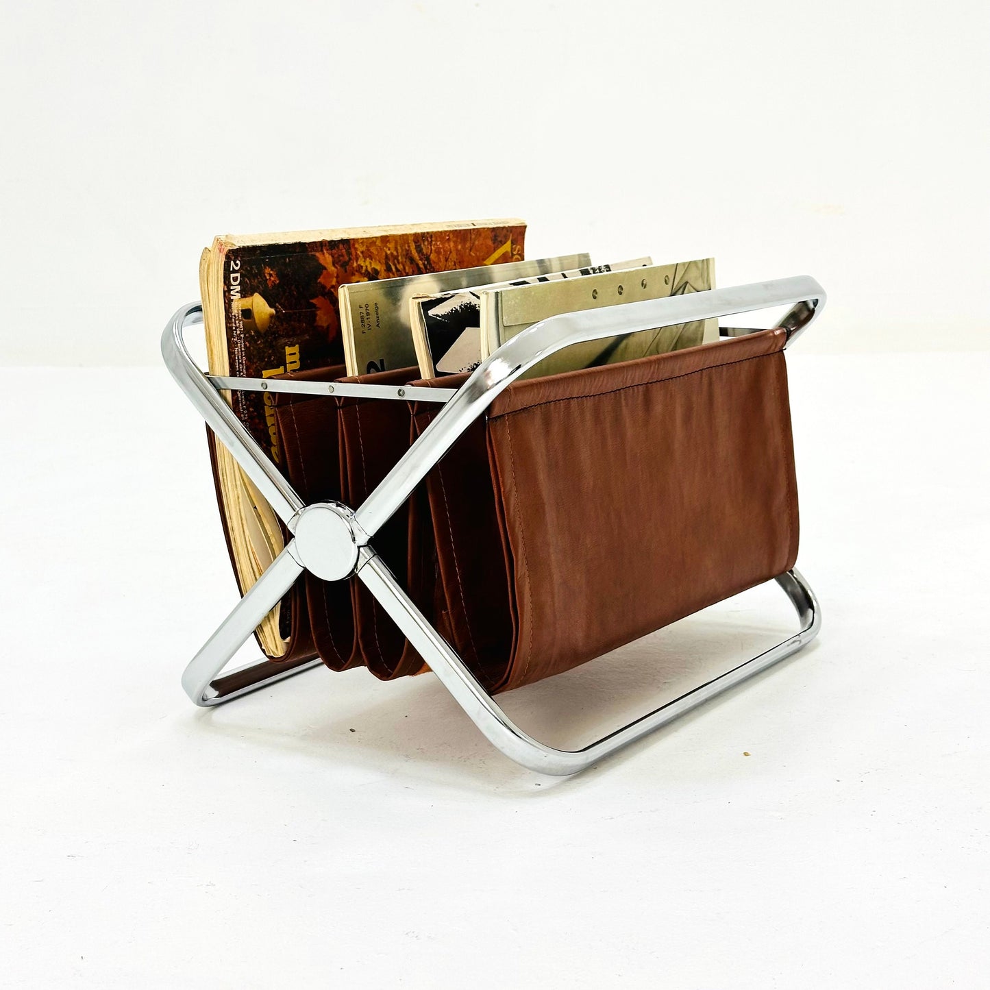 Mid century Italian chrome and cognac Leatherette Magazine Holder from Castelli, 1960s