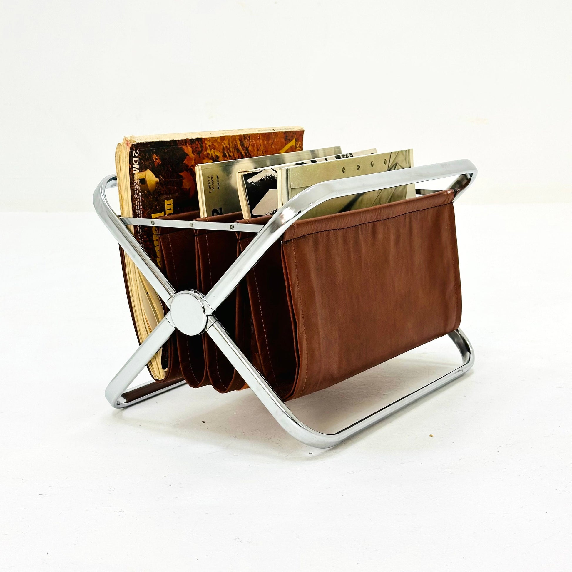 Mid century Italian chrome and cognac Leatherette Magazine Holder from Castelli, 1960s