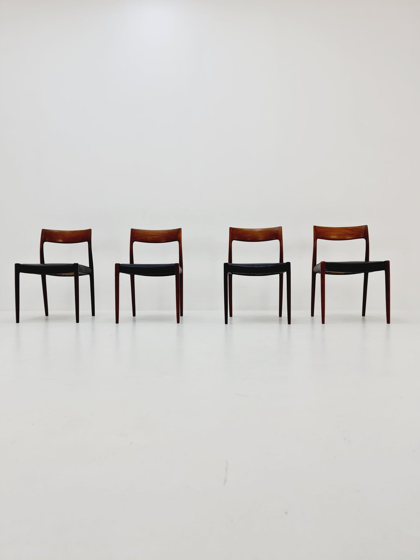 MidCentury Danish Roosewood Dining Chairs Niels O.Moller Model 77 , 1960s, set of 4