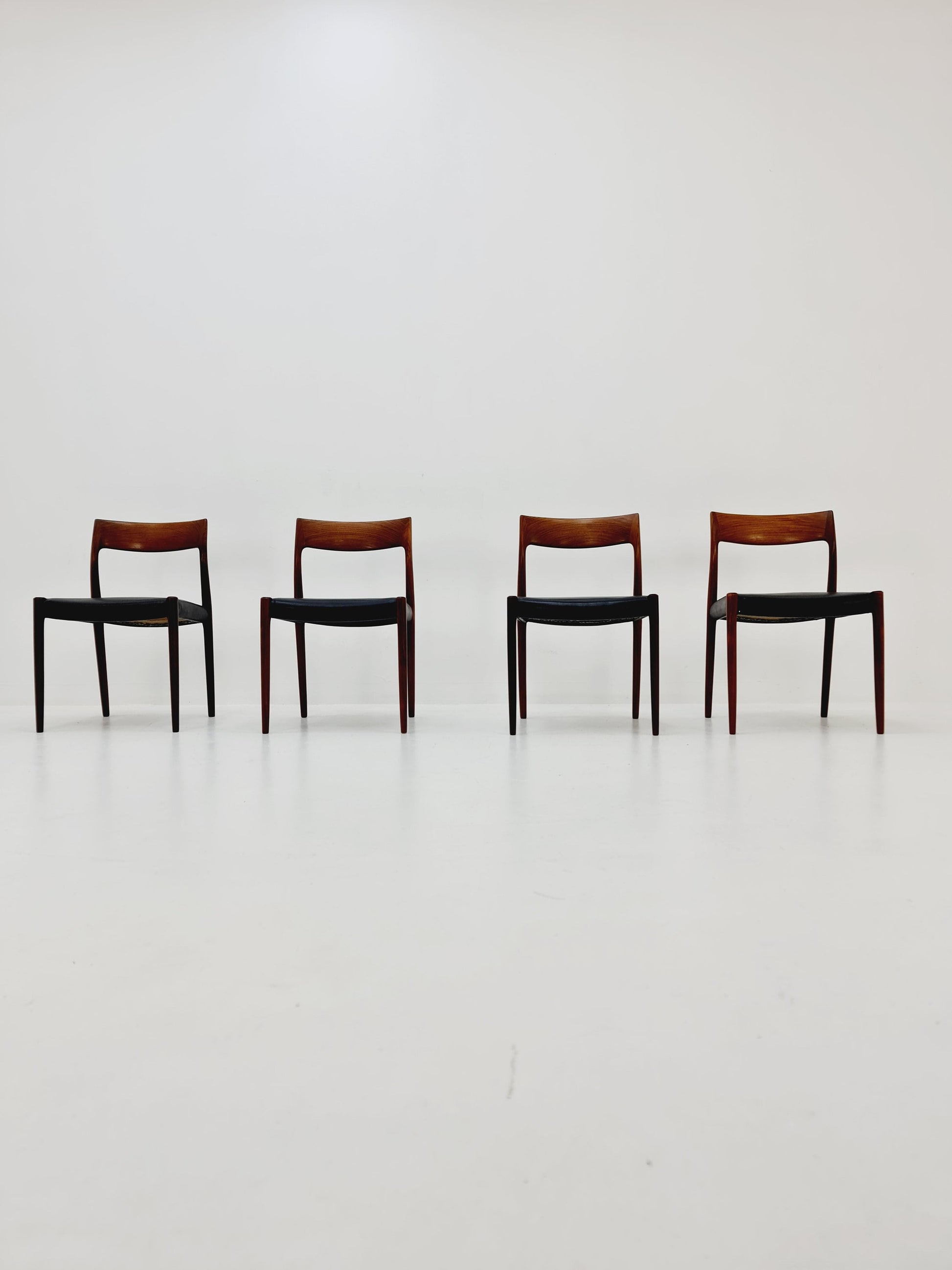 MidCentury Danish Roosewood Dining Chairs Niels O.Moller Model 77 , 1960s, set of 4