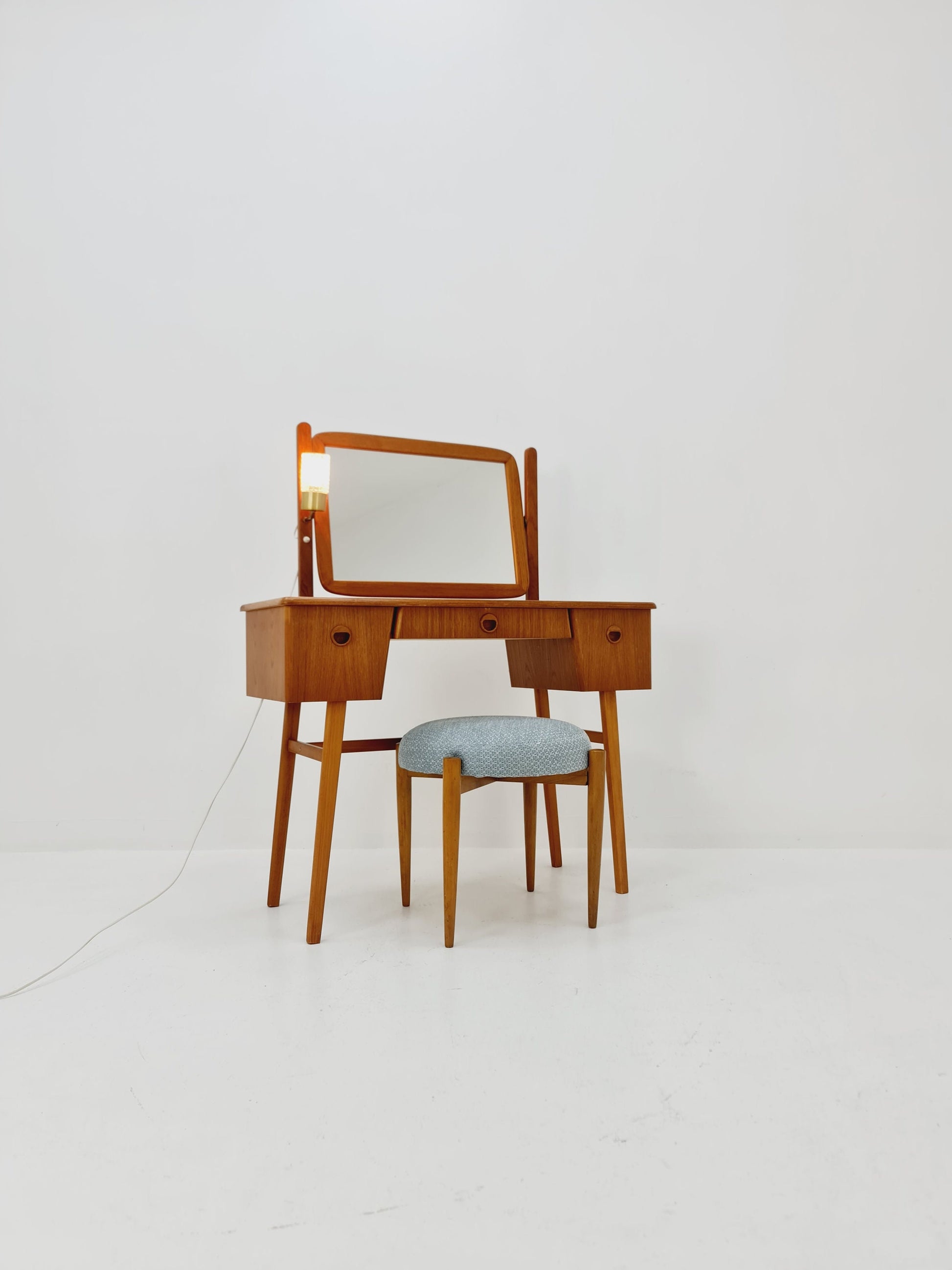 Mid Century Modern Danish teak & oak vanity table with stool make up table by Fröseke for AB nybrofabriken, 1960s