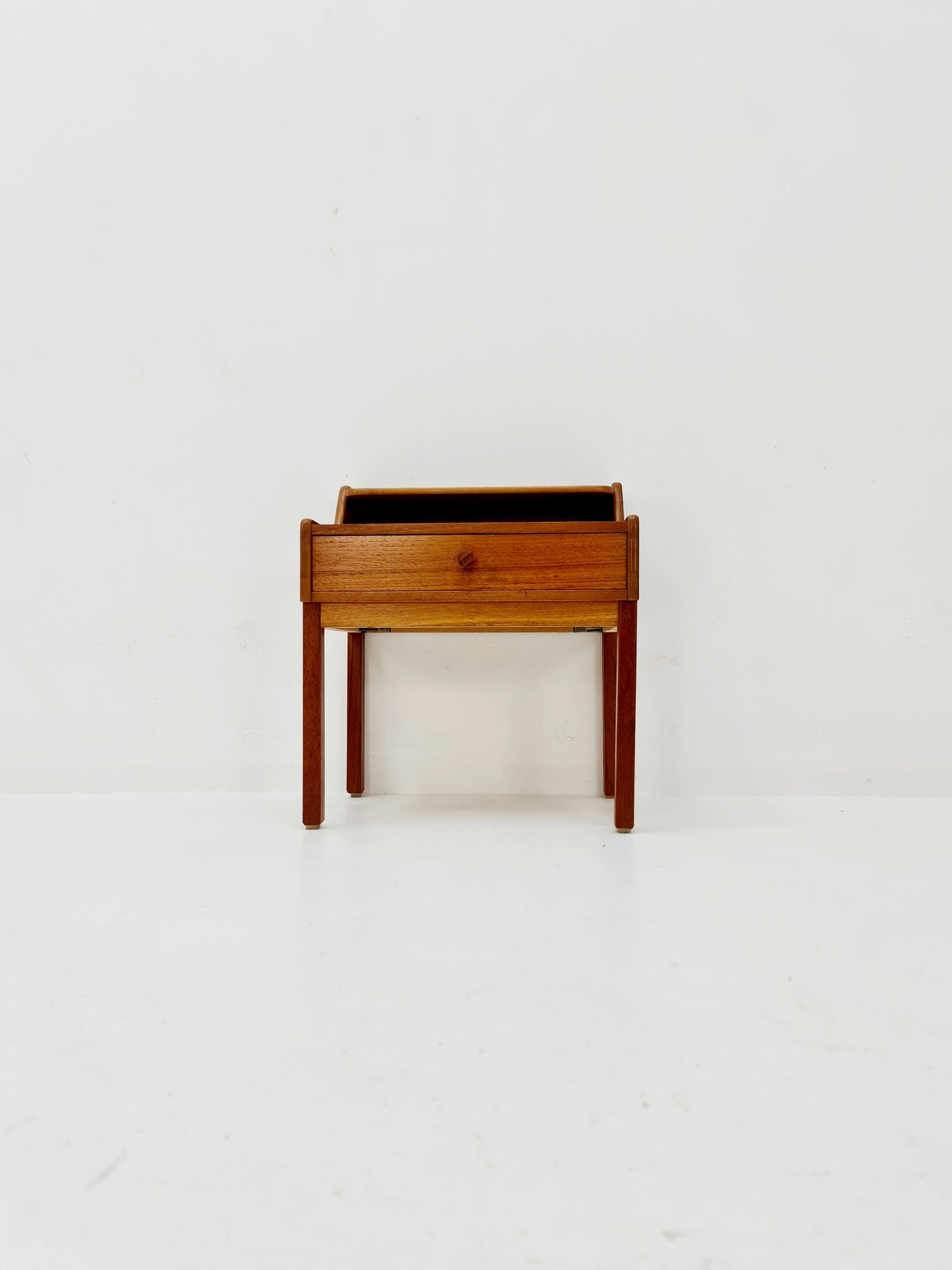 Mid century Scandinavian teak side table / bedside table, 1960s