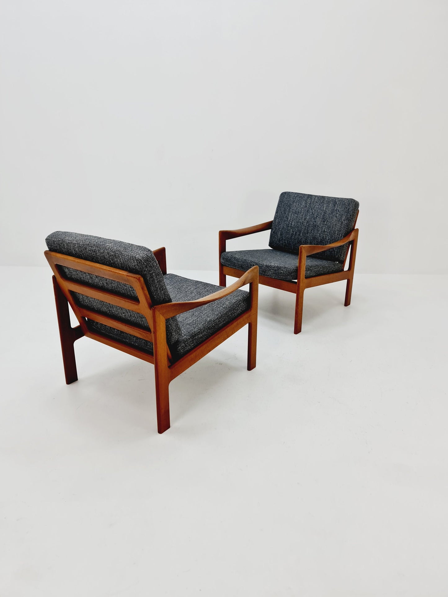 Mid century easy lounge chairs by Illum Wikkeslo Eilersen in solid teak, 1960s, Set of 2