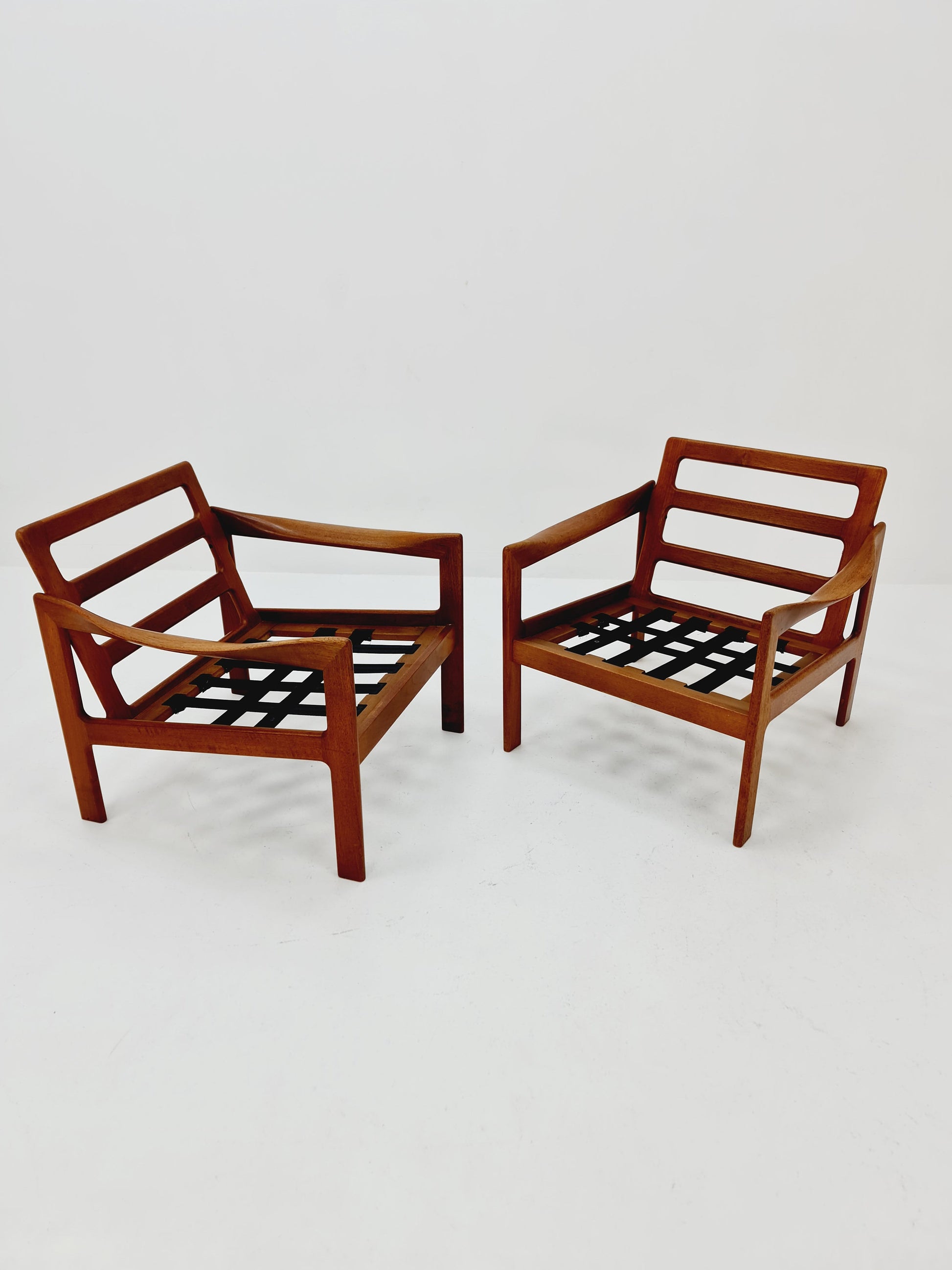Mid century easy lounge chairs by Illum Wikkeslo Eilersen in solid teak, 1960s, Set of 2