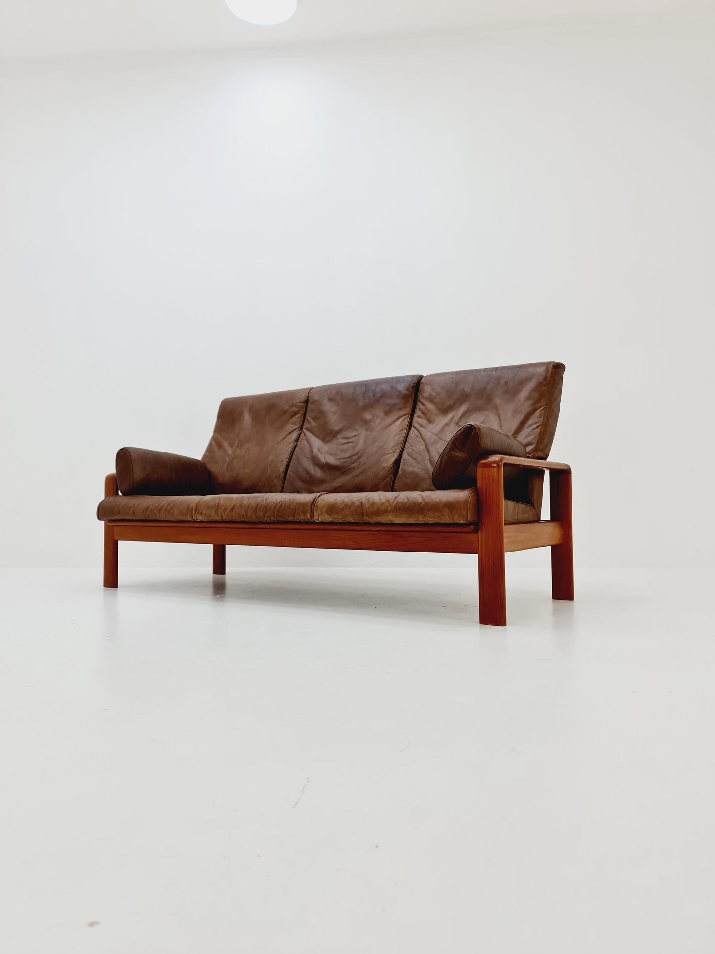 Mid century easy lounge couch by Sven ellekaer for komfort teak , 1960s