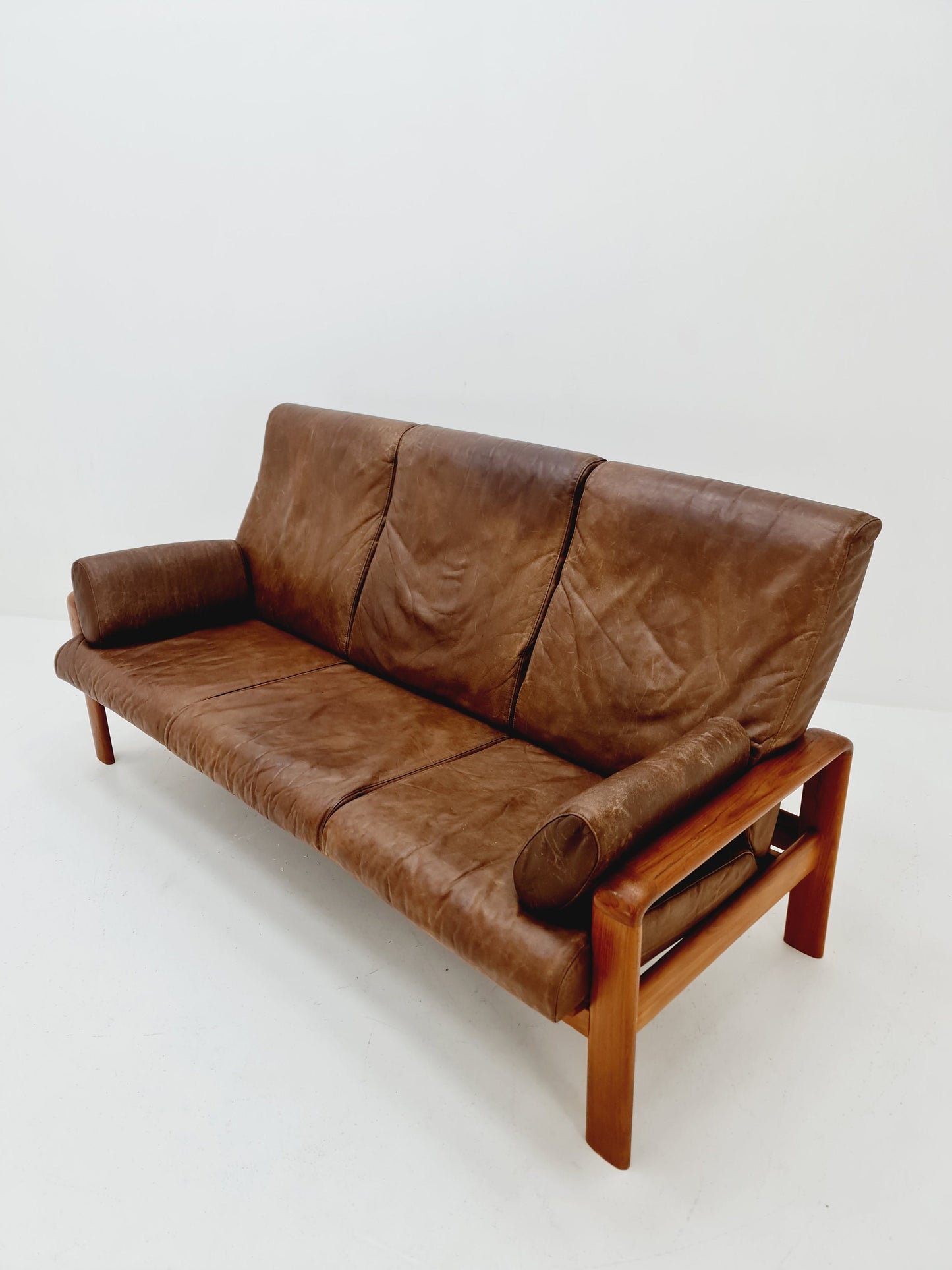 Mid century easy lounge couch by Sven ellekaer for komfort teak , 1960s
