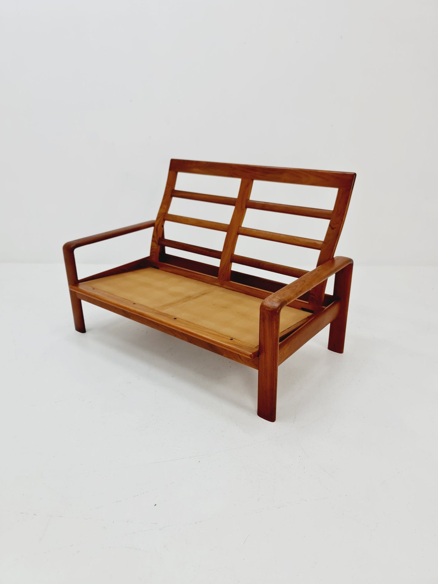 Mid century easy lounge couch by Sven Ellekaer for komfort teak, 1960s