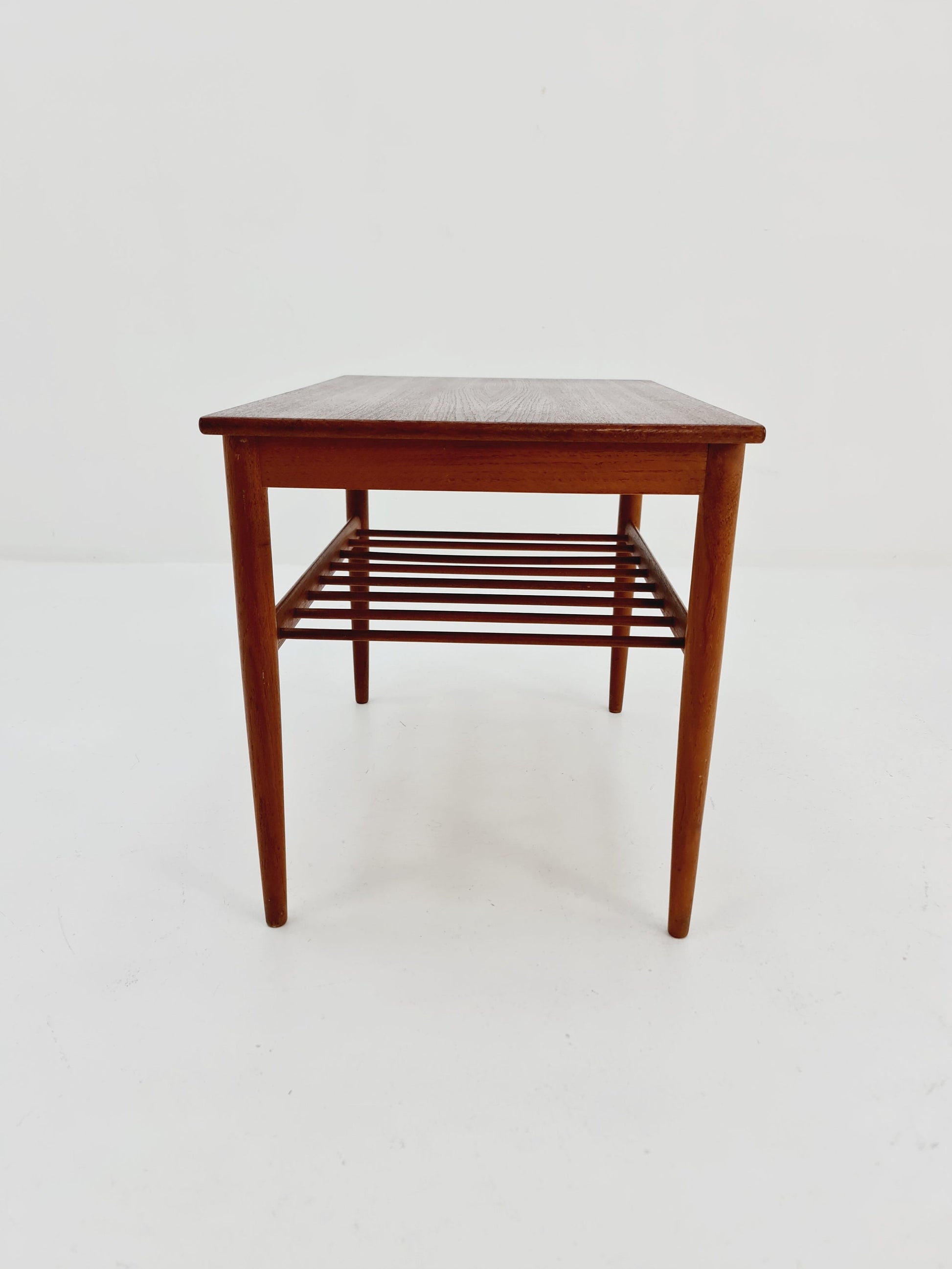 Midcentury Swedish teak coffee side table by Yngvar Sandtröm for Säffle Möbelfabrik, 1960s