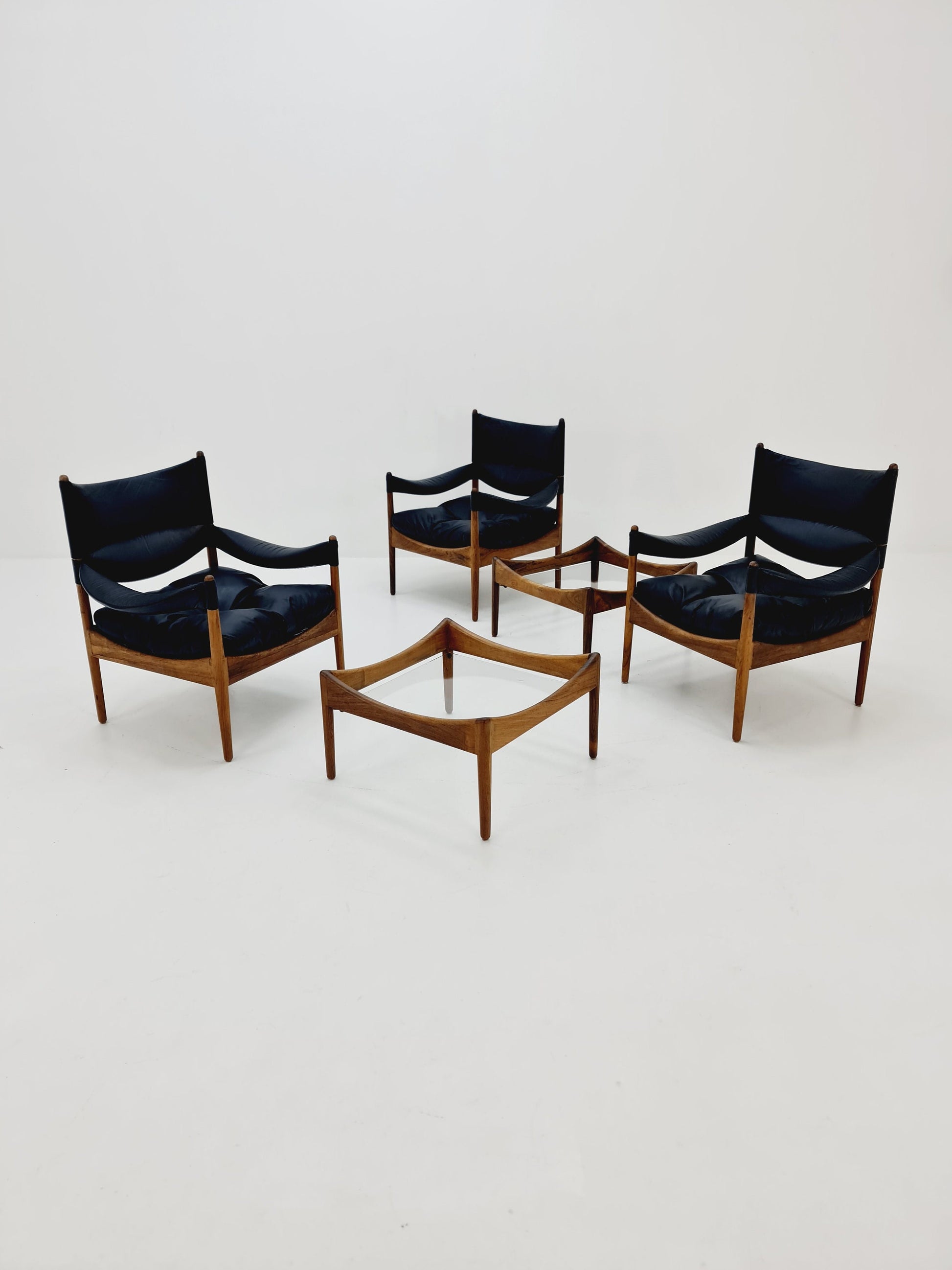 1 of 5 Mid-Century Danish rosewood arm Chair, table by Kristian Vedel “Modus” for Willadsen Møbelfabrik, 1960s