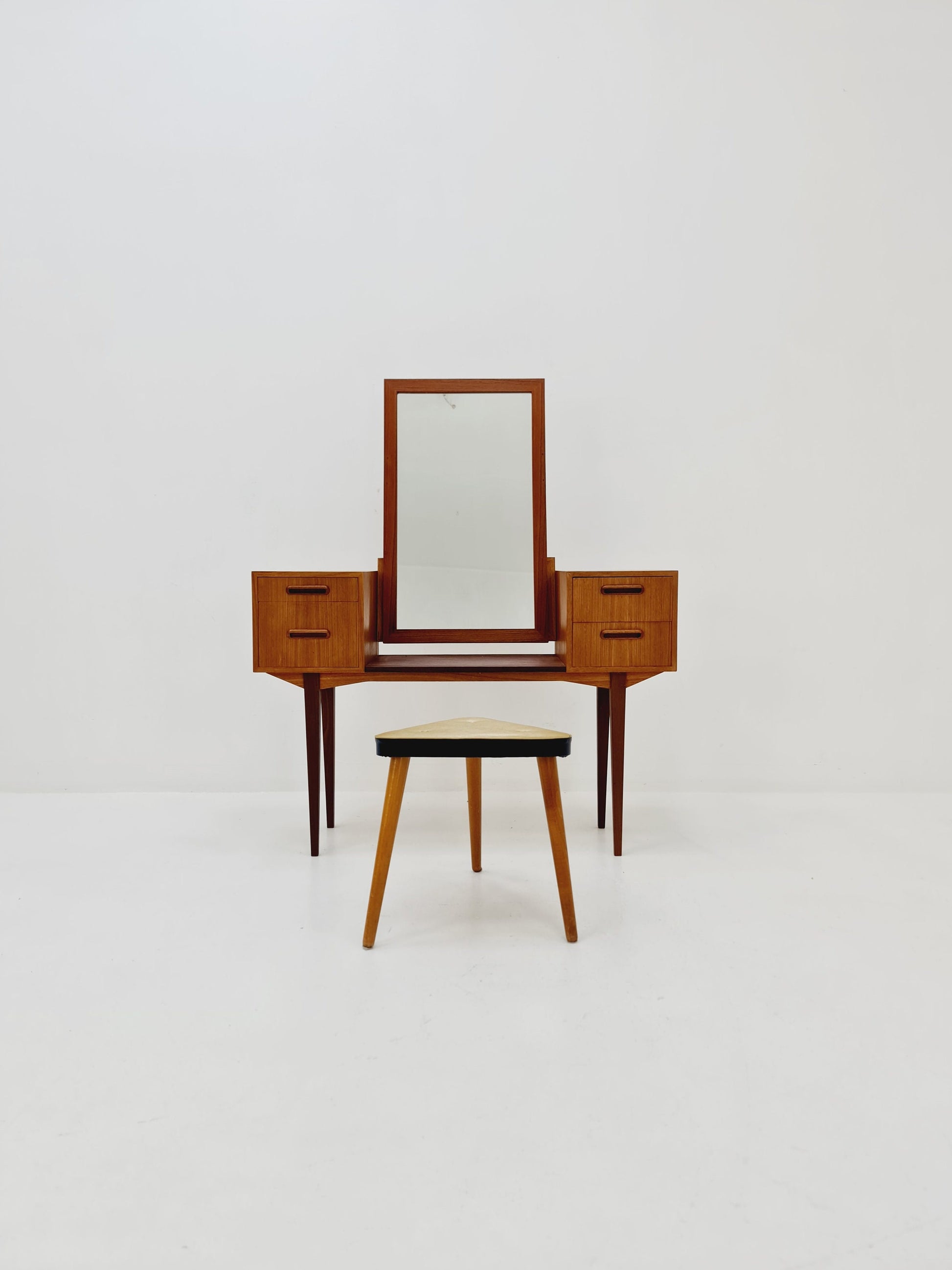 Mid Century Modern Danish Teak vanity table/ make up table by Ateljé glas och trä, Hovmantorp, 1960s