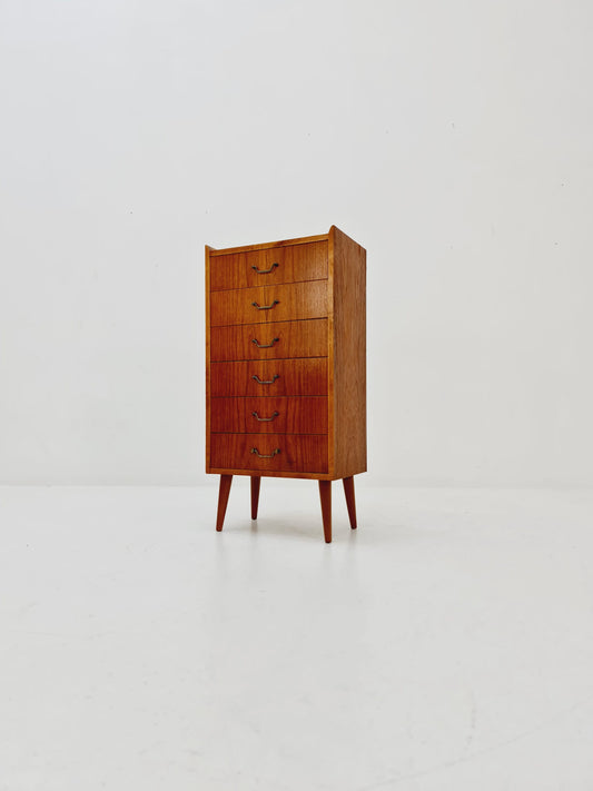 Small Midcentury Danish teak chest of drawers /tallboy /6 drawers cabinet, 1960s