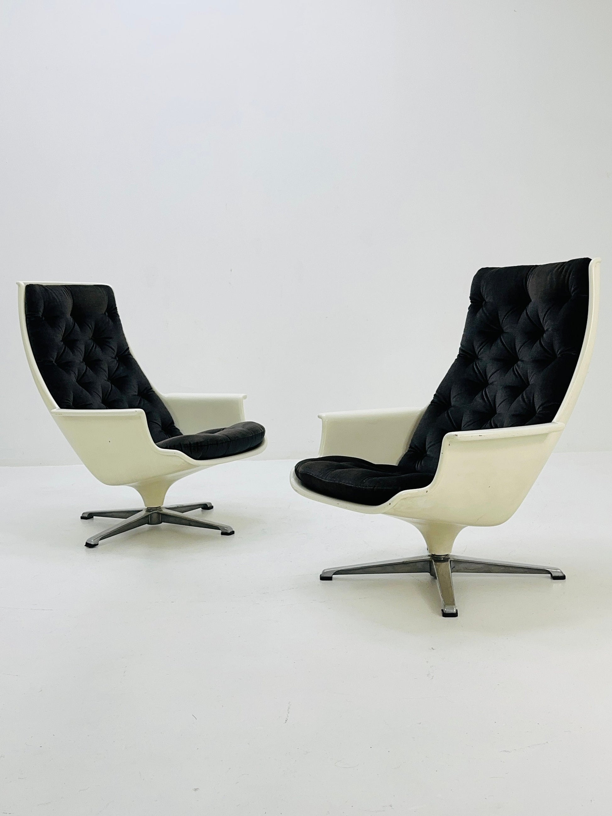 1 of 2 space age lounge chair "Tellas" by Alf Svensson and Yngvar Sandström for Göte-Möbler, Sweden 1970s