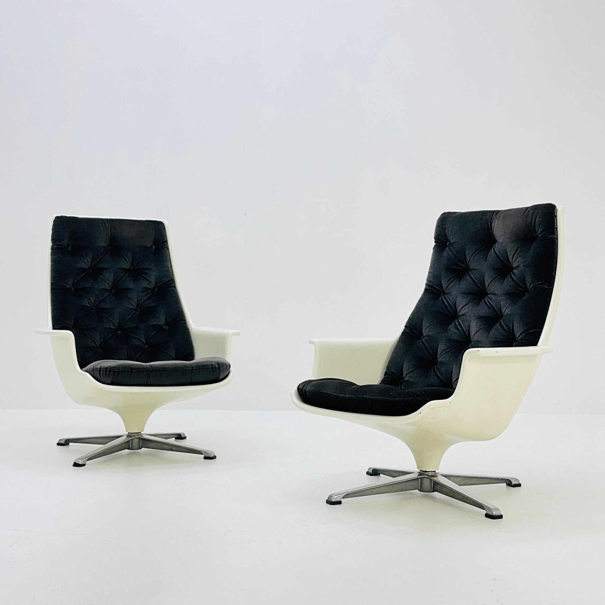 1 of 2 space age lounge chair "Tellas" by Alf Svensson and Yngvar Sandström for Göte-Möbler, Sweden 1970s