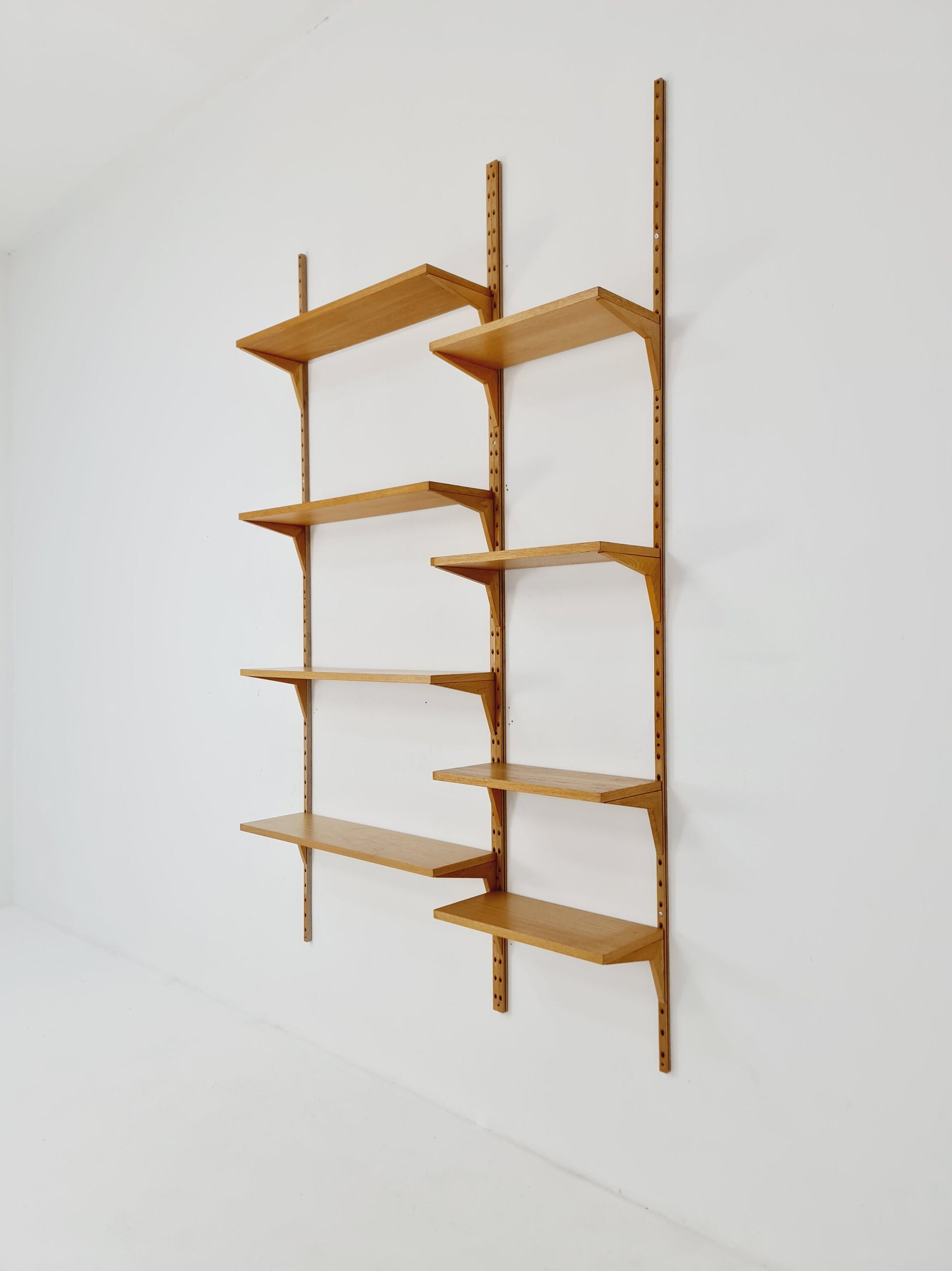 Midcentury Danish Oak Wall-Mounted Shelving Unit, by Poul Cadovius, 1960s