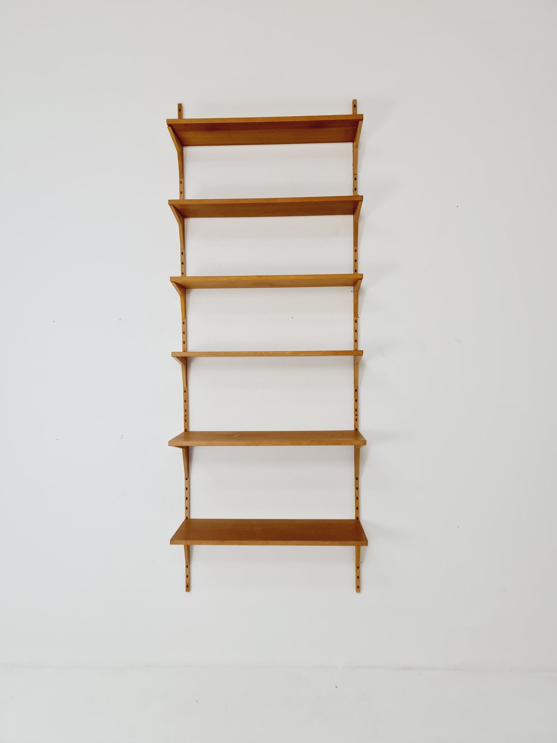 Midcentury Danish Oak Wall-Mounted Shelving Unit, by Poul Cadovius, 1960s