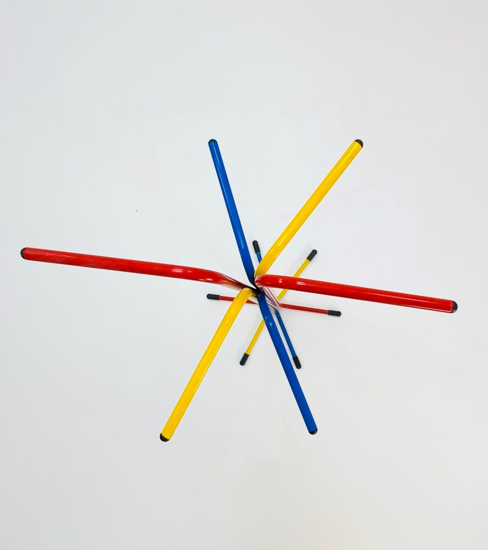 Lebber mid century - Memphis Milano standing coat rack Ikea, by Tord Björklund model Plagg, basic colours. 1980s