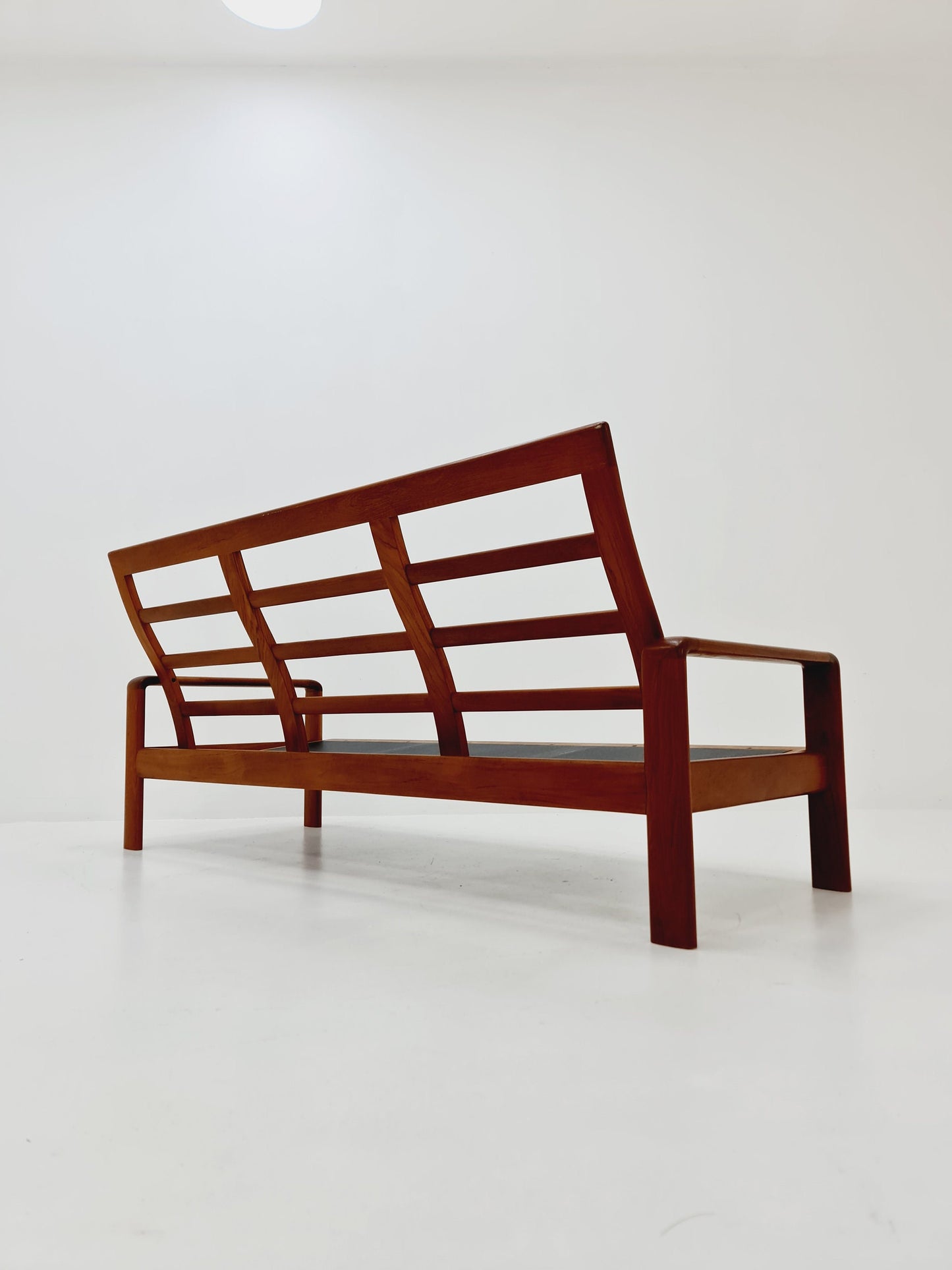 Mid century easy lounge couch by Sven ellekaer for komfort teak , 1960s