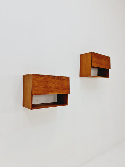 Rare pair of Danish teak floating extandable shelf nightstands, 1960s