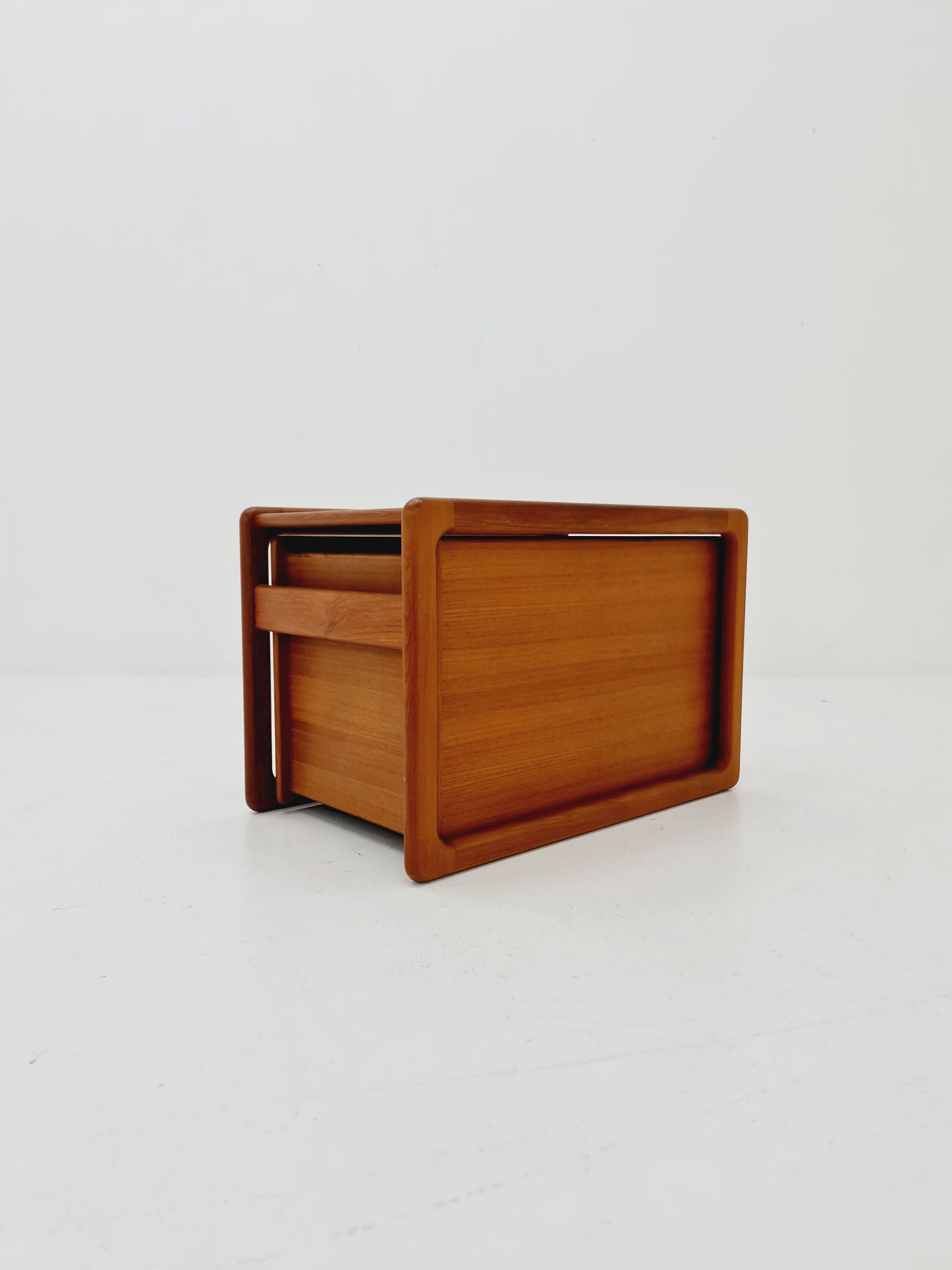Mid century Danish teak nesting side table & bar Model DK-7480 by Kai Kristiansen for Vildbjerg Møbelfabrik ApS - 1960s