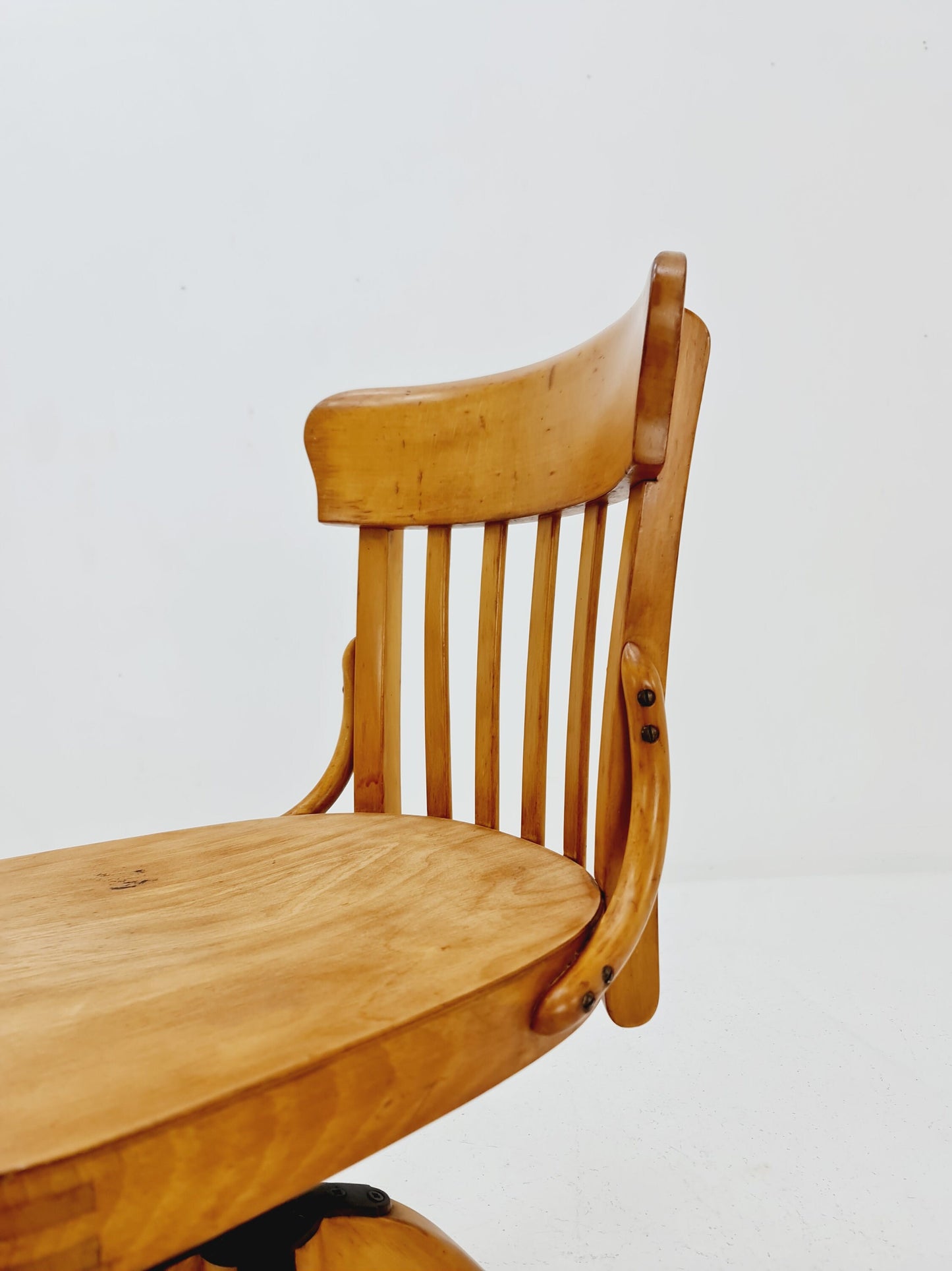Bauhaus swivel office chair in solid wood By Puffdreh Kontorchair 1930s