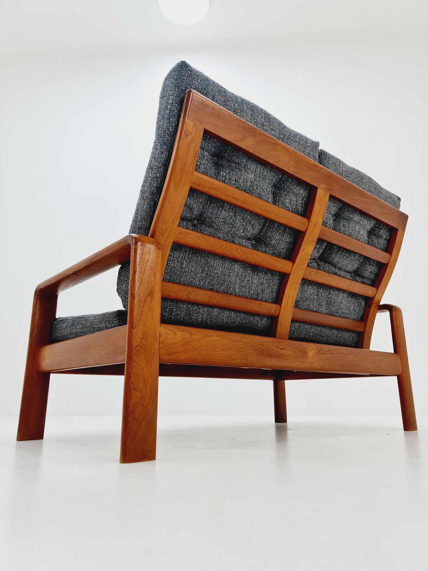 Mid century easy lounge couch by Sven Ellekaer for komfort teak, 1960s