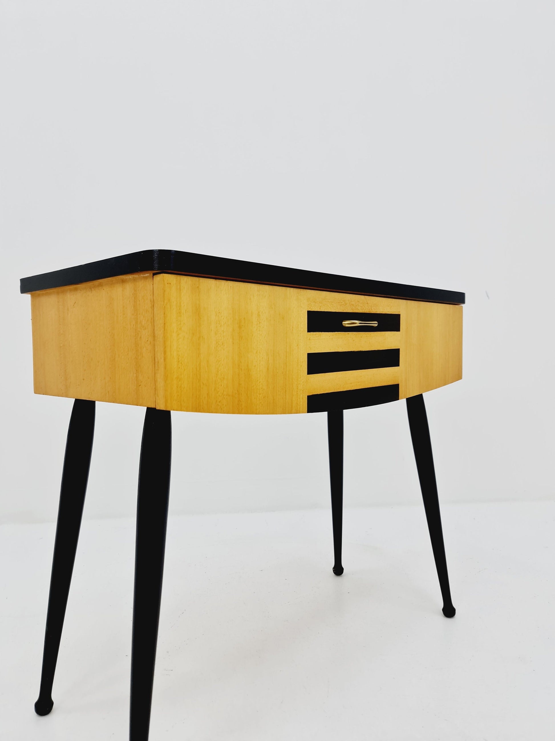 German mid-century small sideboard /side table, 1950s