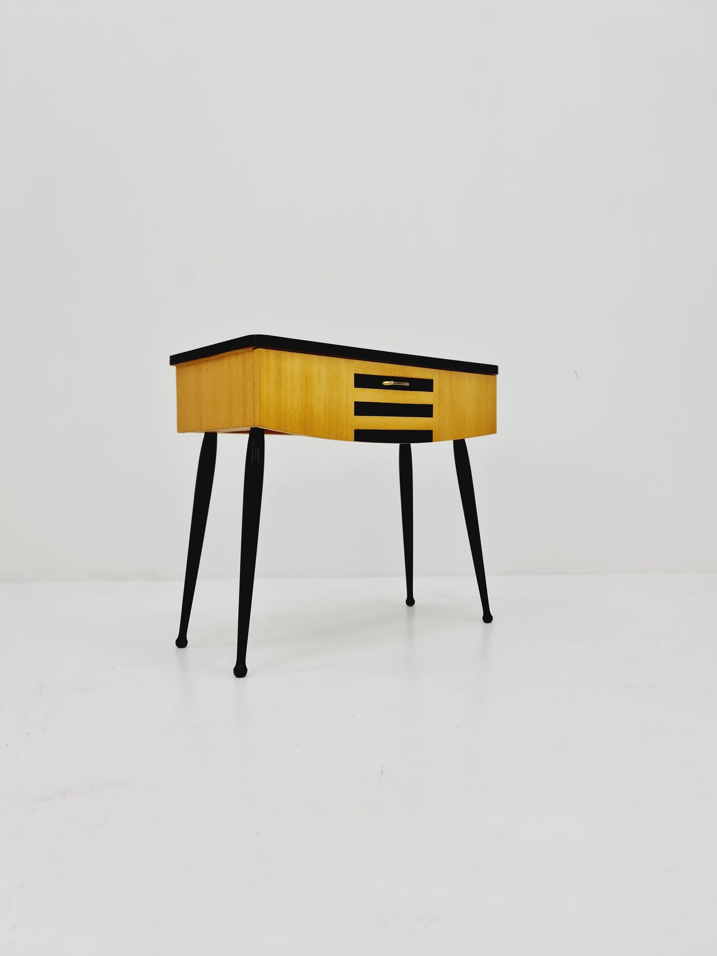 German mid-century small sideboard /side table, 1950s