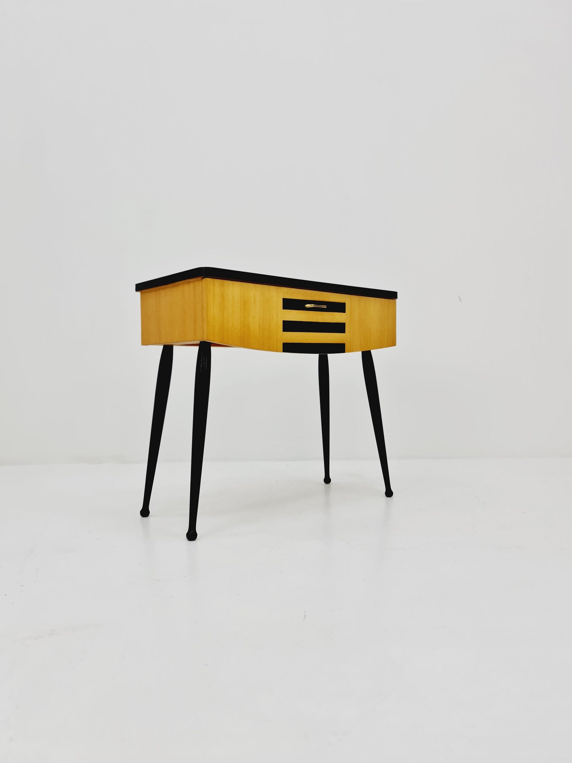 German mid-century small sideboard /side table, 1950s