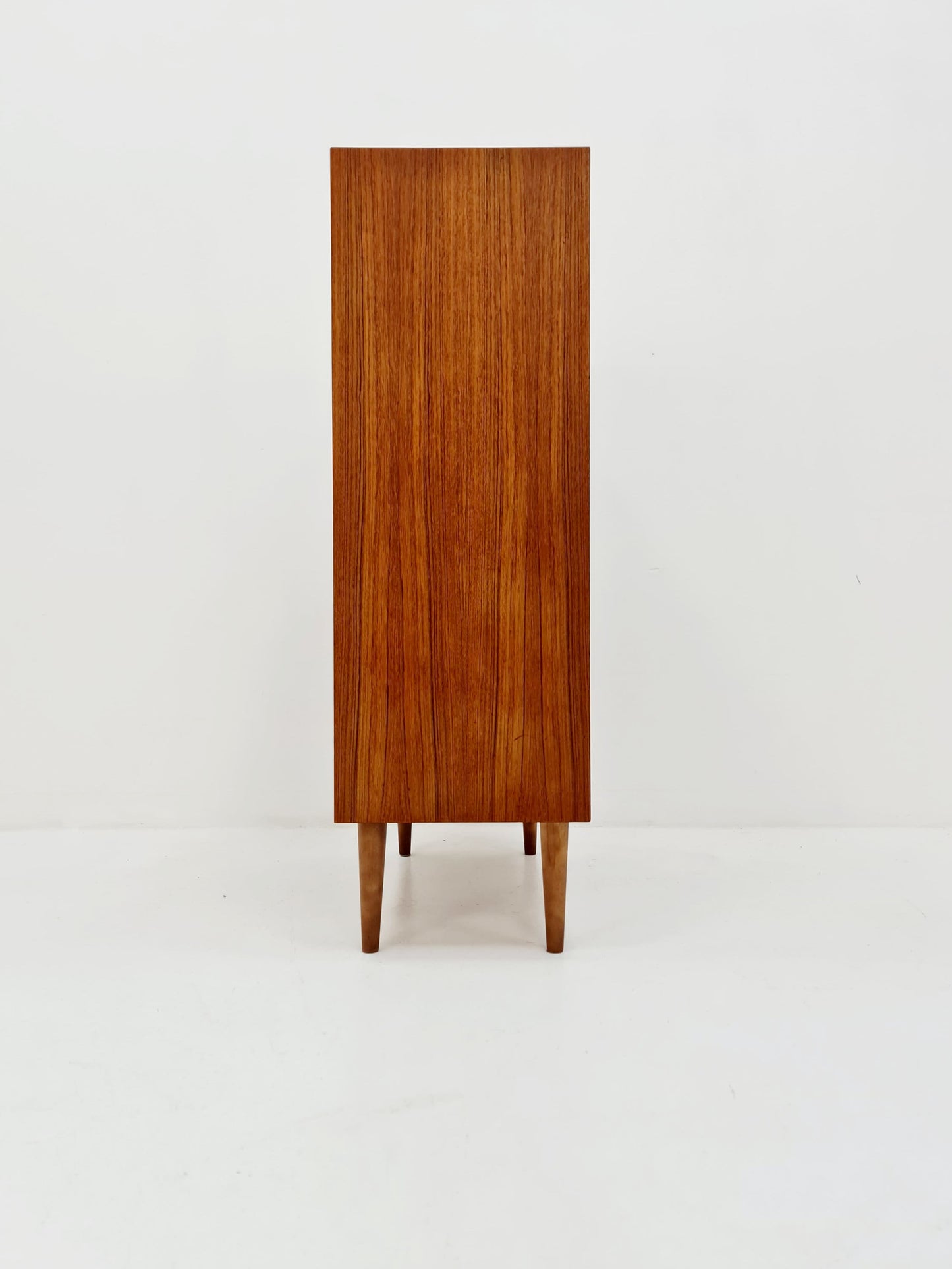 Midcentury Danish teak chest of drawers / drawer dresser / cabinet, 1960s