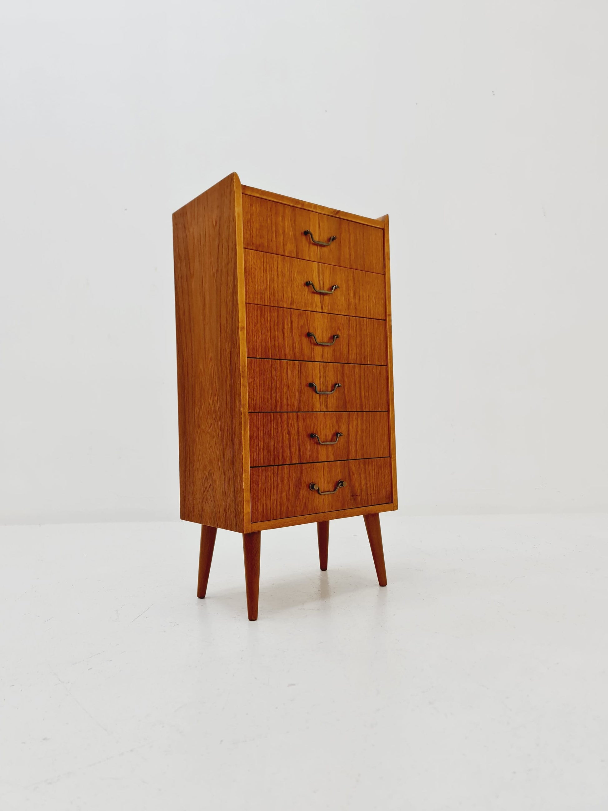Small Midcentury Danish teak chest of drawers /tallboy /6 drawers cabinet, 1960s