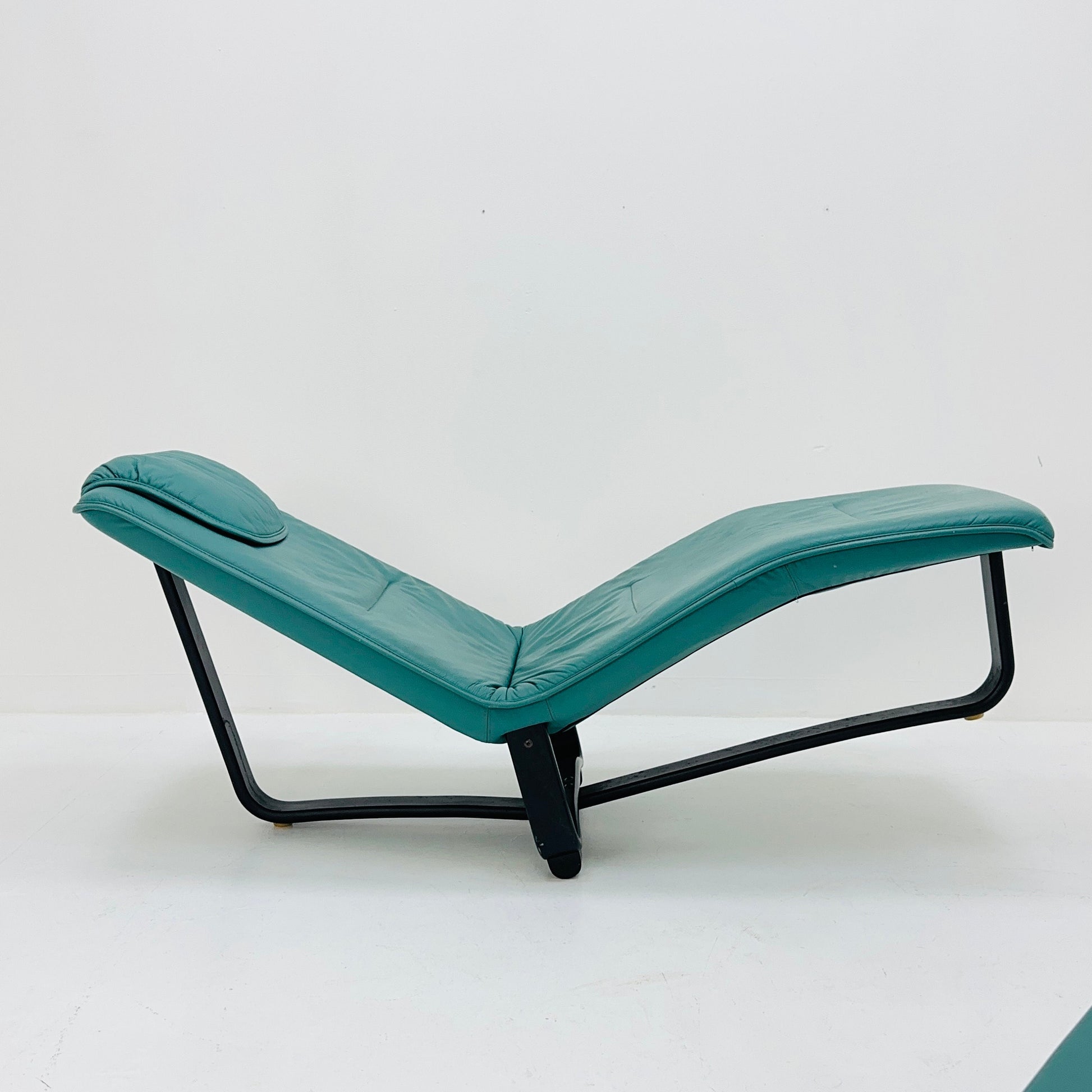 1 of 2 Mid century Norwegian Siesta Reclinable Lounge Chair by Ingmar Relling & Knut Relling for Westnofa, 1970s