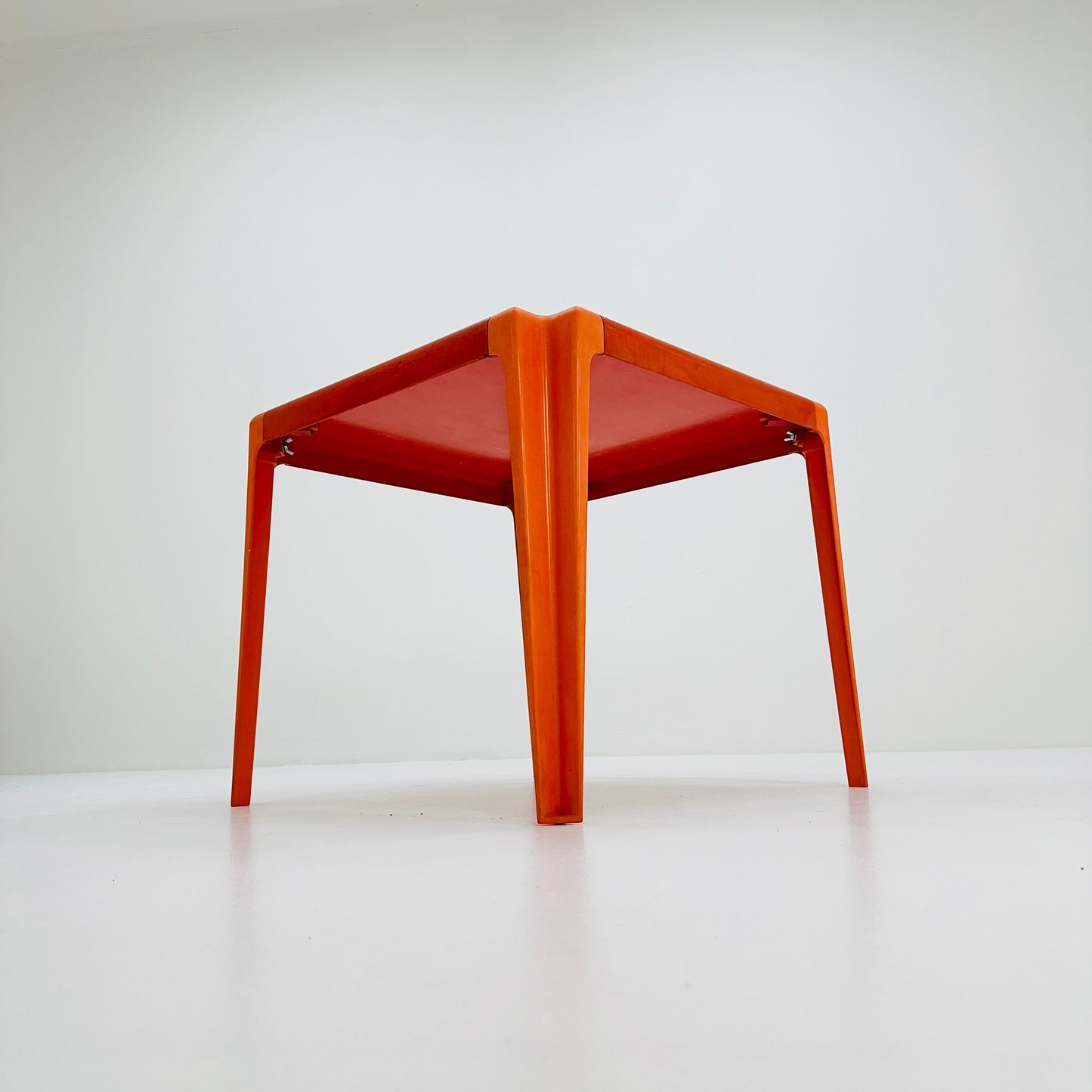 Space age fiberglass dining table by Helmut Batzner for Bofinger 1970s, Germany