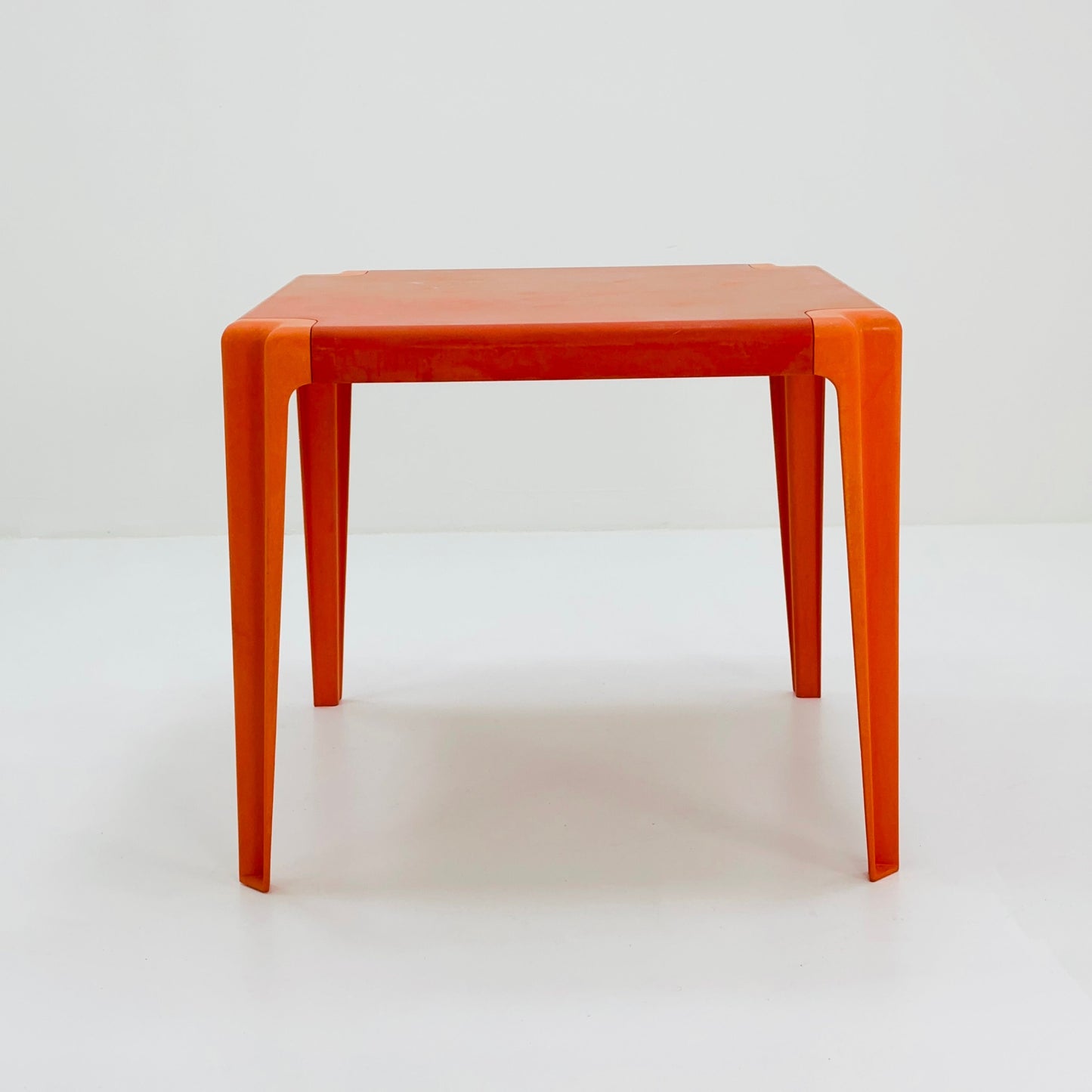 Space age fiberglass dining table by Helmut Batzner for Bofinger 1970s, Germany