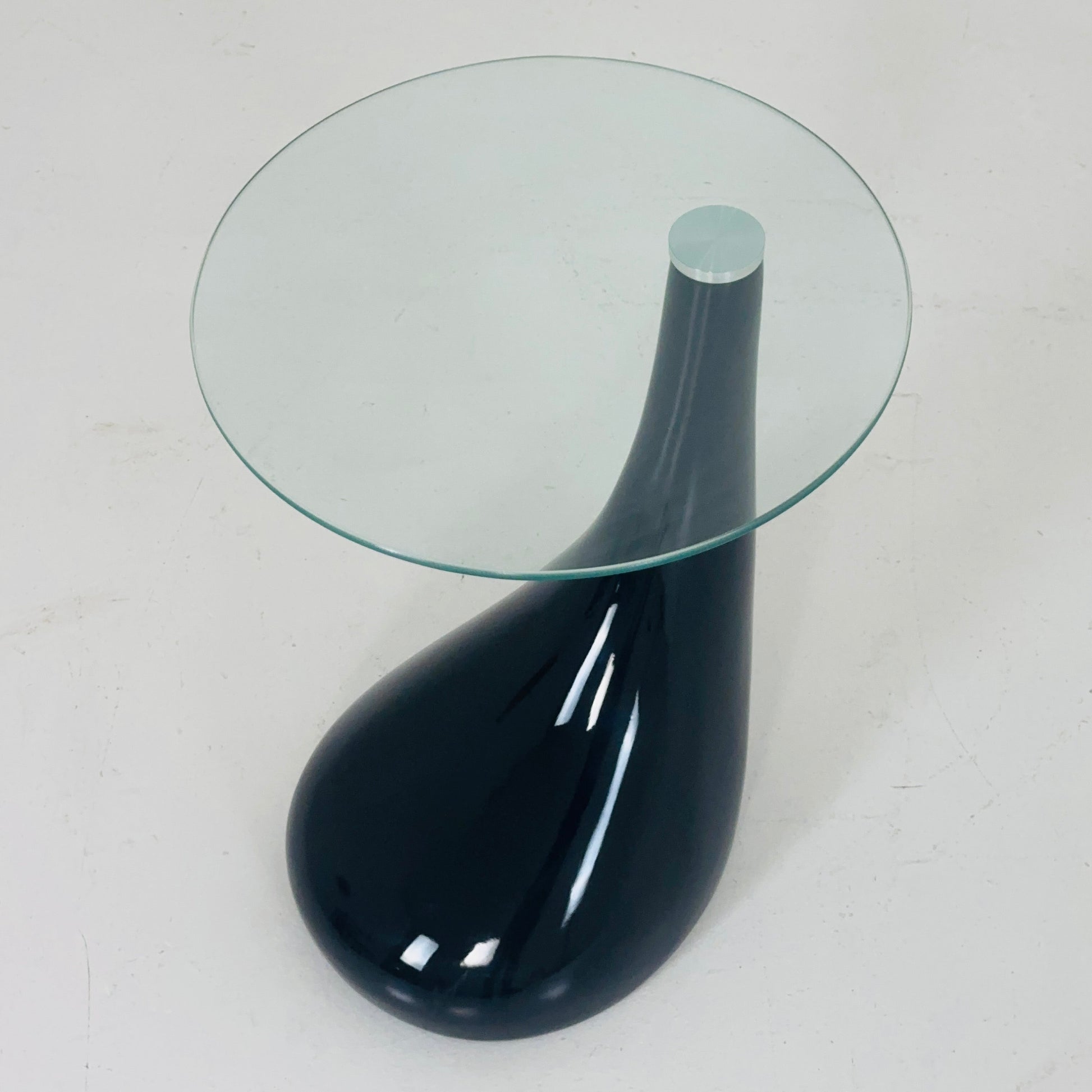 Mid-Century Style Side Table - Pop Art Style Bedside Table, black and Glass