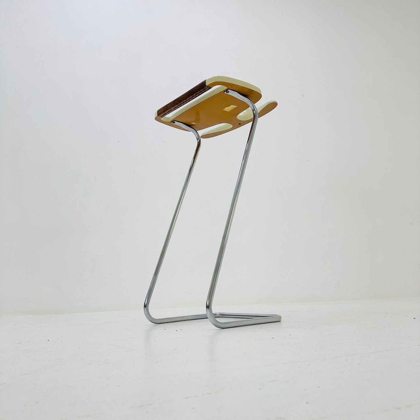 Rare space age Opal valet / clothes rack /dressboy 1970s