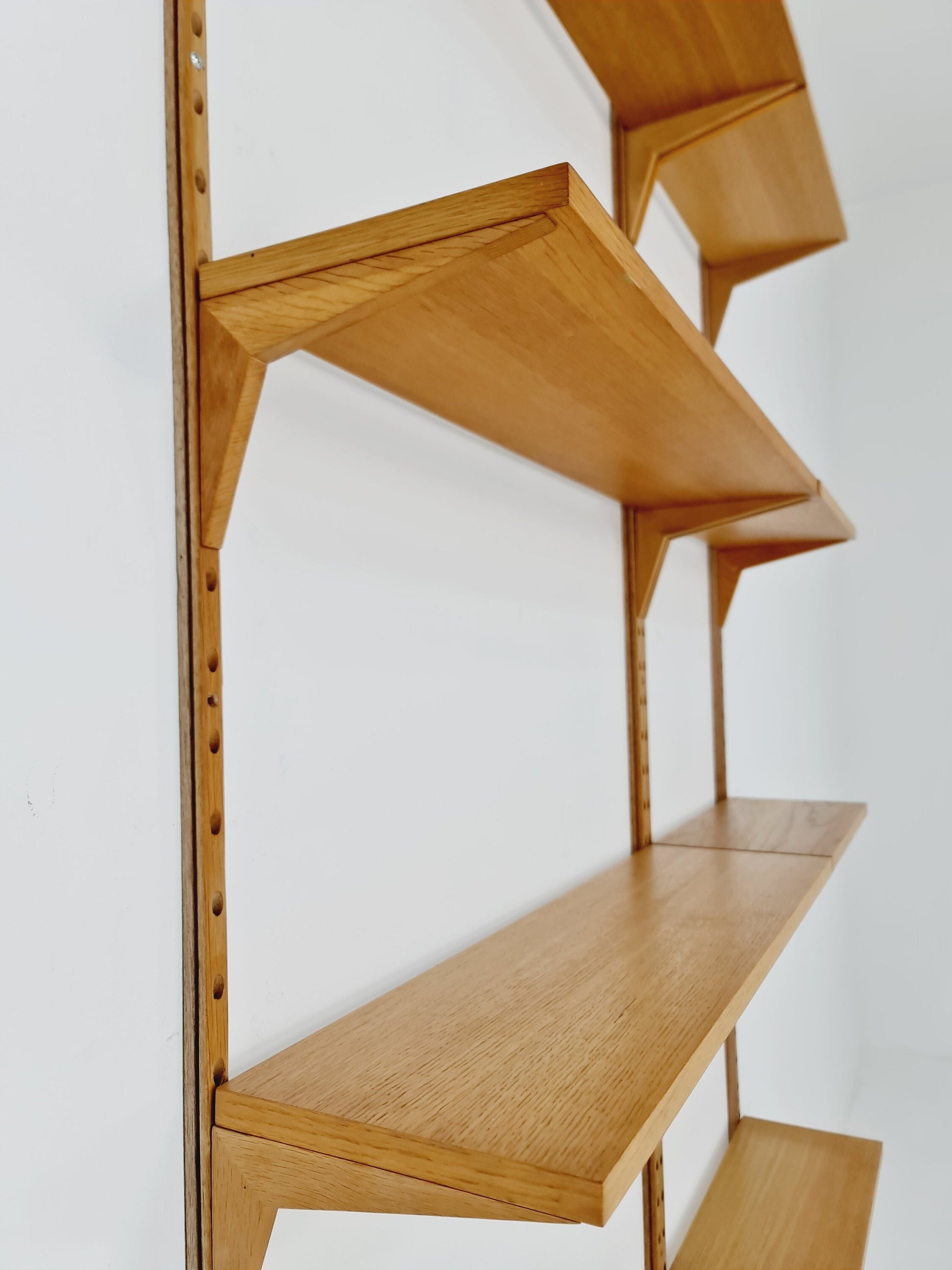 Midcentury Danish Oak Wall-Mounted Shelving Unit, by Poul Cadovius, 1960s