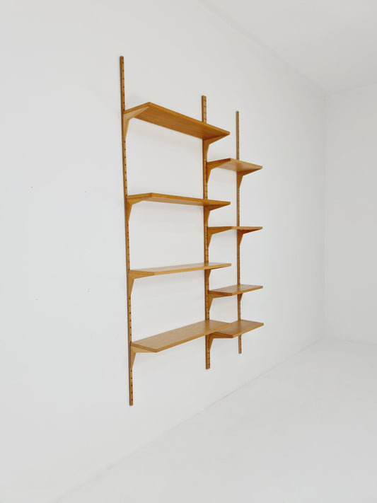 Midcentury Danish Oak Wall-Mounted Shelving Unit, by Poul Cadovius, 1960s