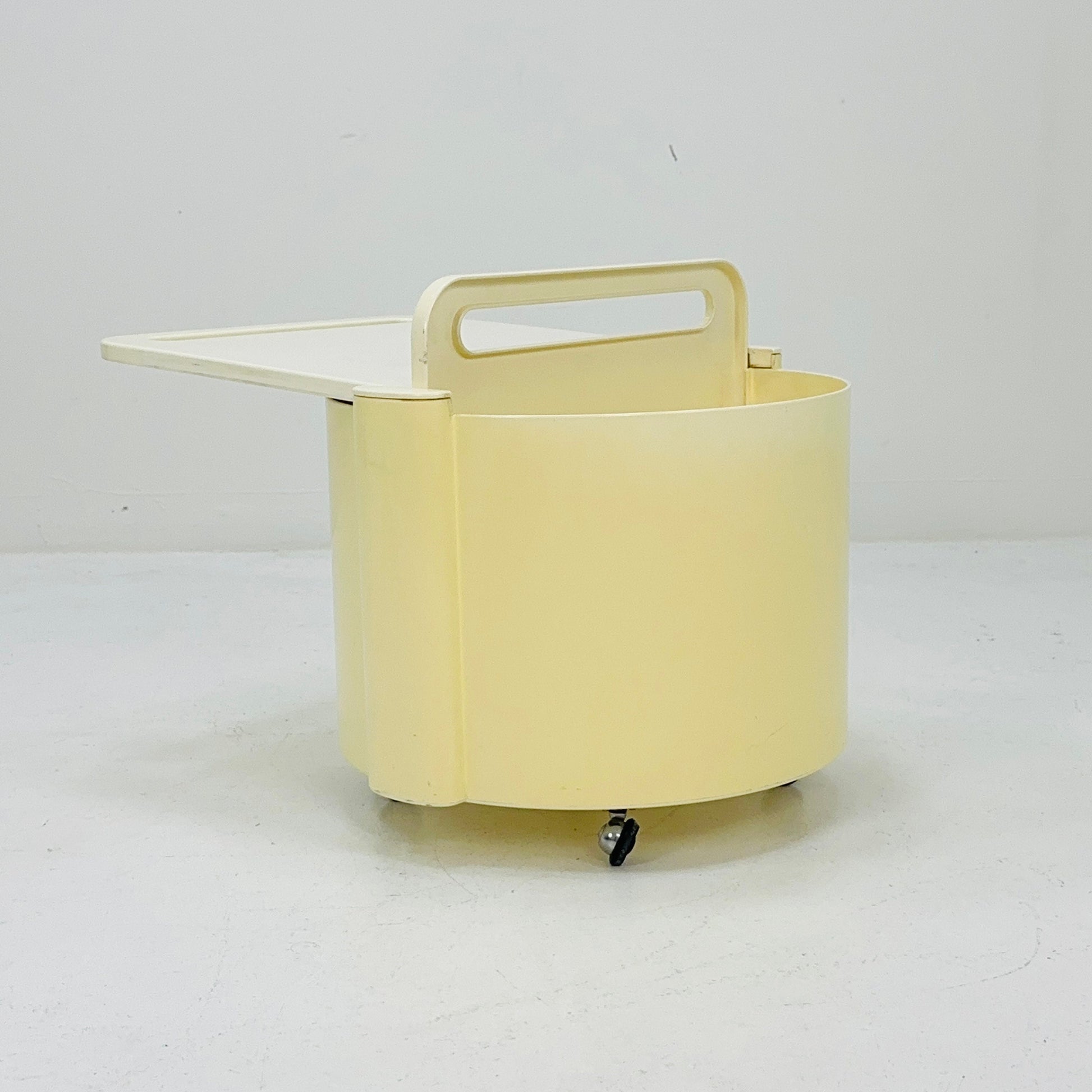 Space Age Off-White plastic Mobile Bar Serving Trolley Livia Castelli for Fain Italy 70s