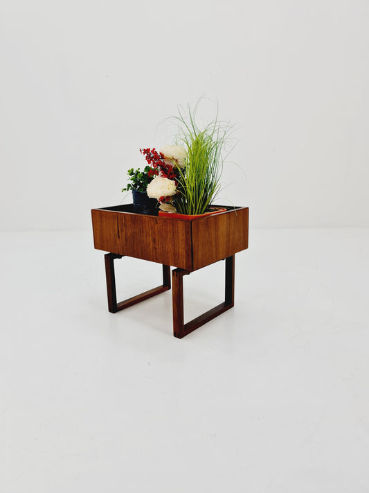 Mid century Danish Rio Palisander Planter table By kai Kristiansen For Salin Möbler 1960s