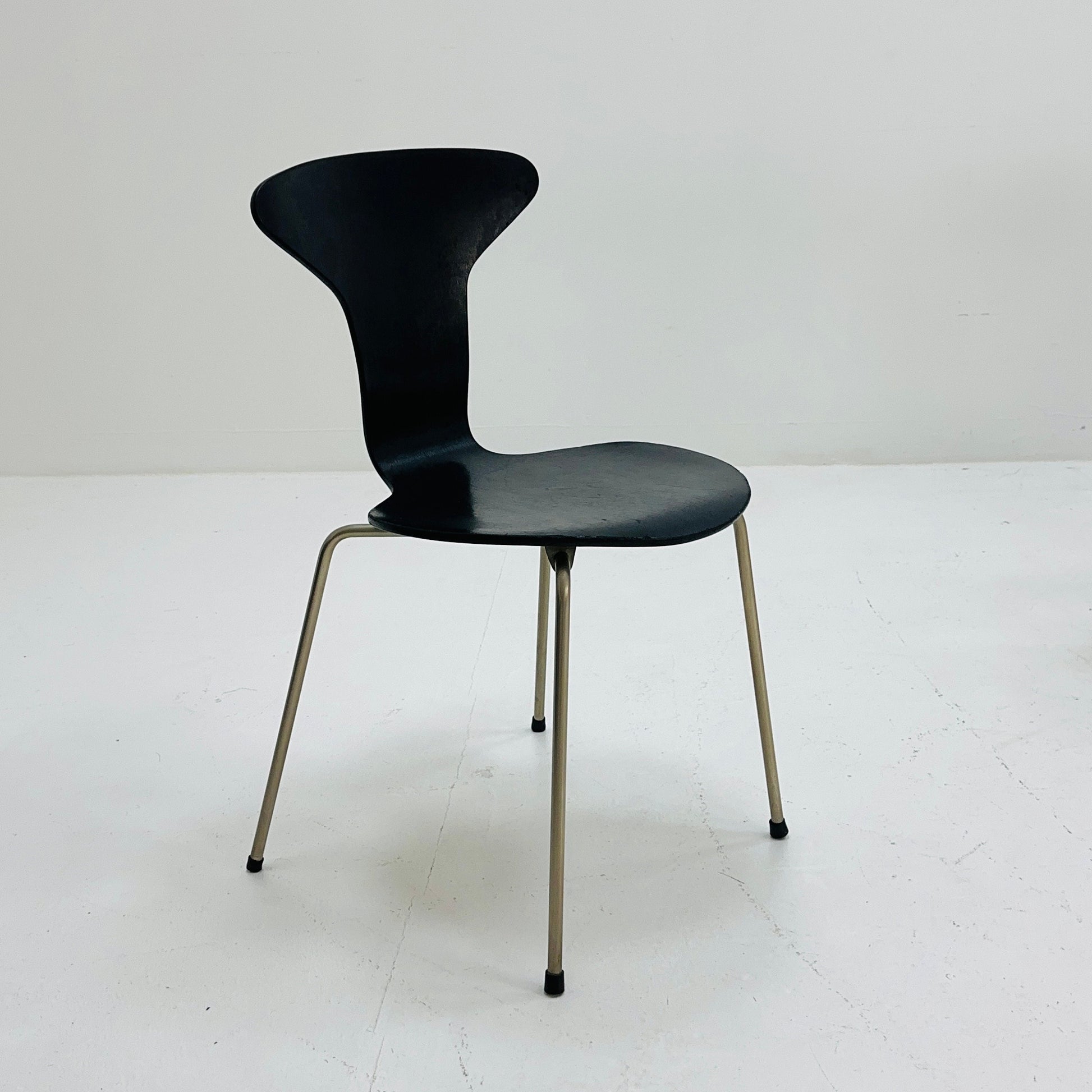 set of 4 mid century Mosquito model 3105 dining chairs by Arne Jacobsen for Fritz Hansen Denmark 1960s