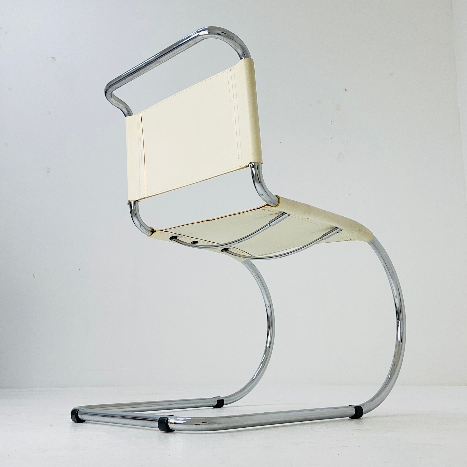 MR10 lounge white leather chair design by Ludwig Mies van der Rohe , 1980s