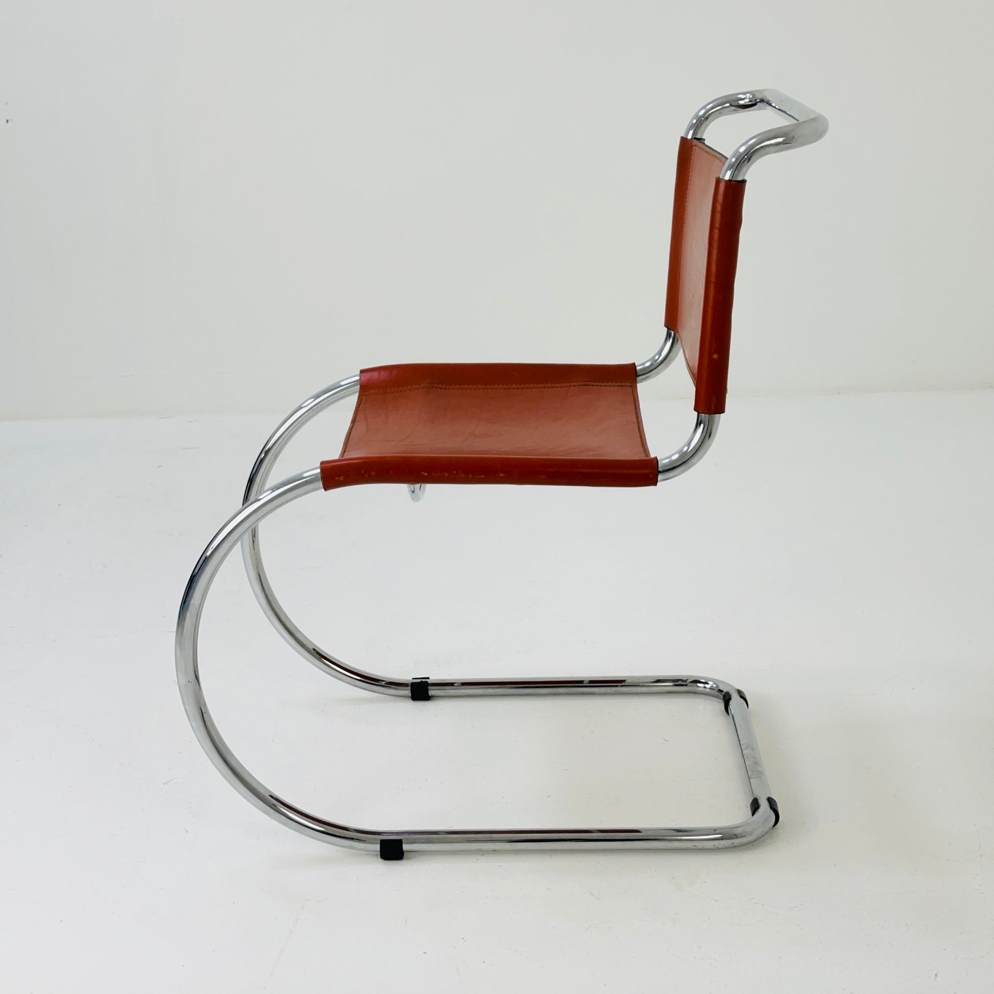 Mid century MR10 cognac chair by Ludwig Mies Van Der Rohe from Thonet 1980s