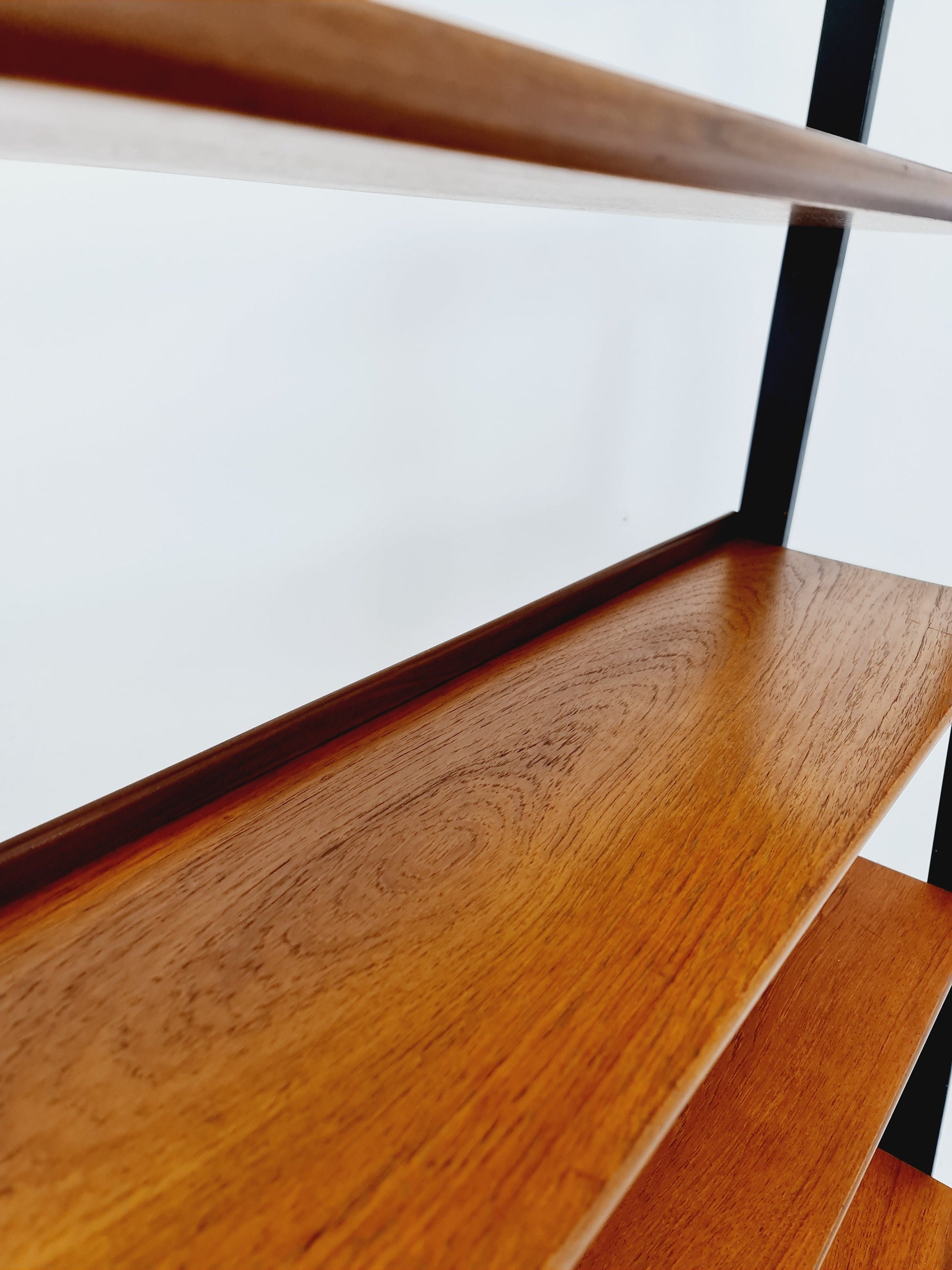 Danish freestanding Midcentury vintage bookshelf system / bookcase teak by Bengt Ruda, 1960s