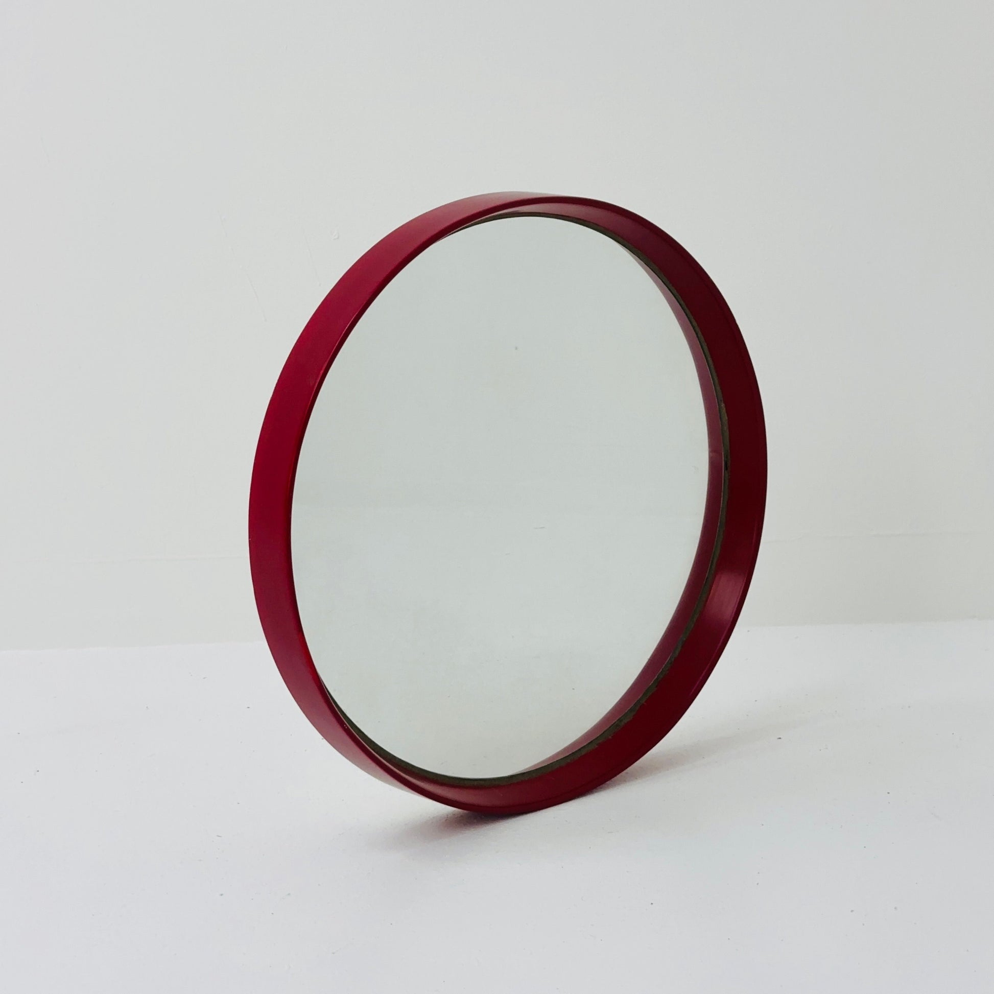 Very nice Red Spaceage vintage mirror plastic from the 70s with a typical Spaceage design,