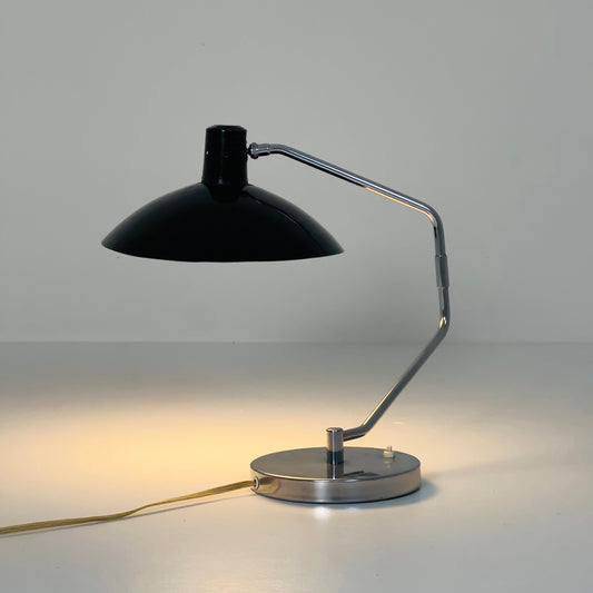 Mid century desk lamp by Mitchie clay lamp for Knoll international 1960s