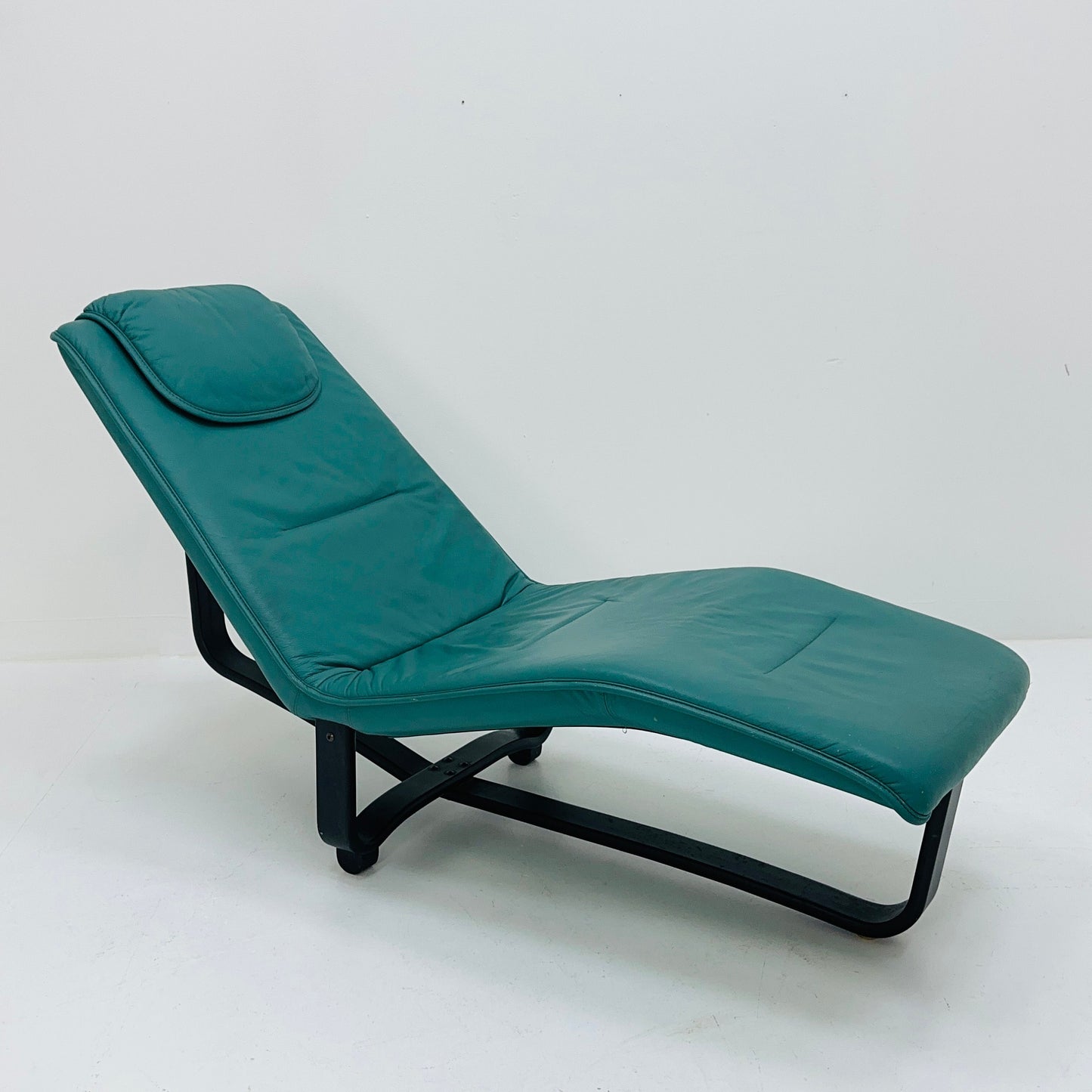 1 of 2 Mid century Norwegian Siesta Reclinable Lounge Chair by Ingmar Relling & Knut Relling for Westnofa, 1970s